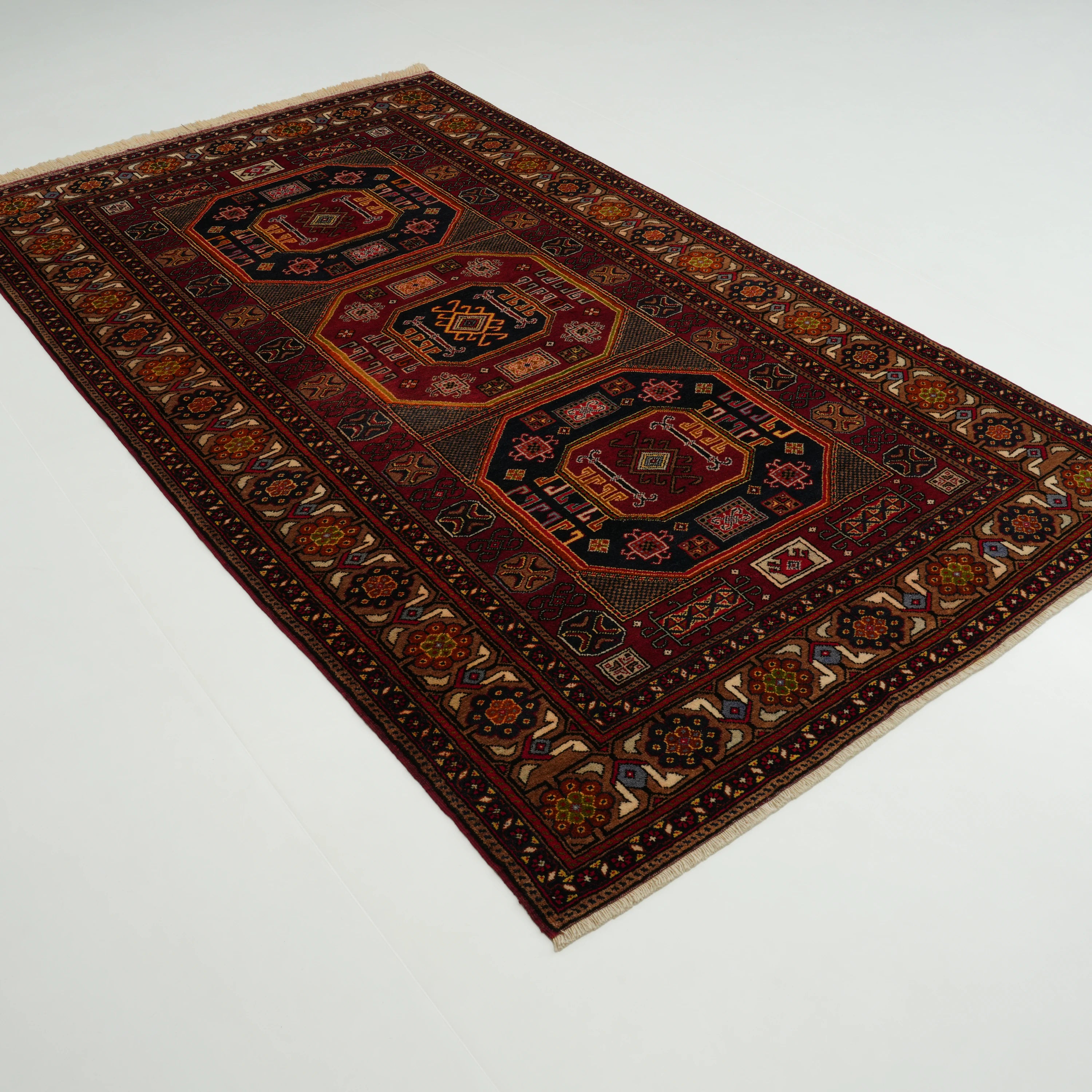 Köy Dokuma Kirmen Sandık Yenisi 70+ Yaş Niğde Kışlakçı Halısı