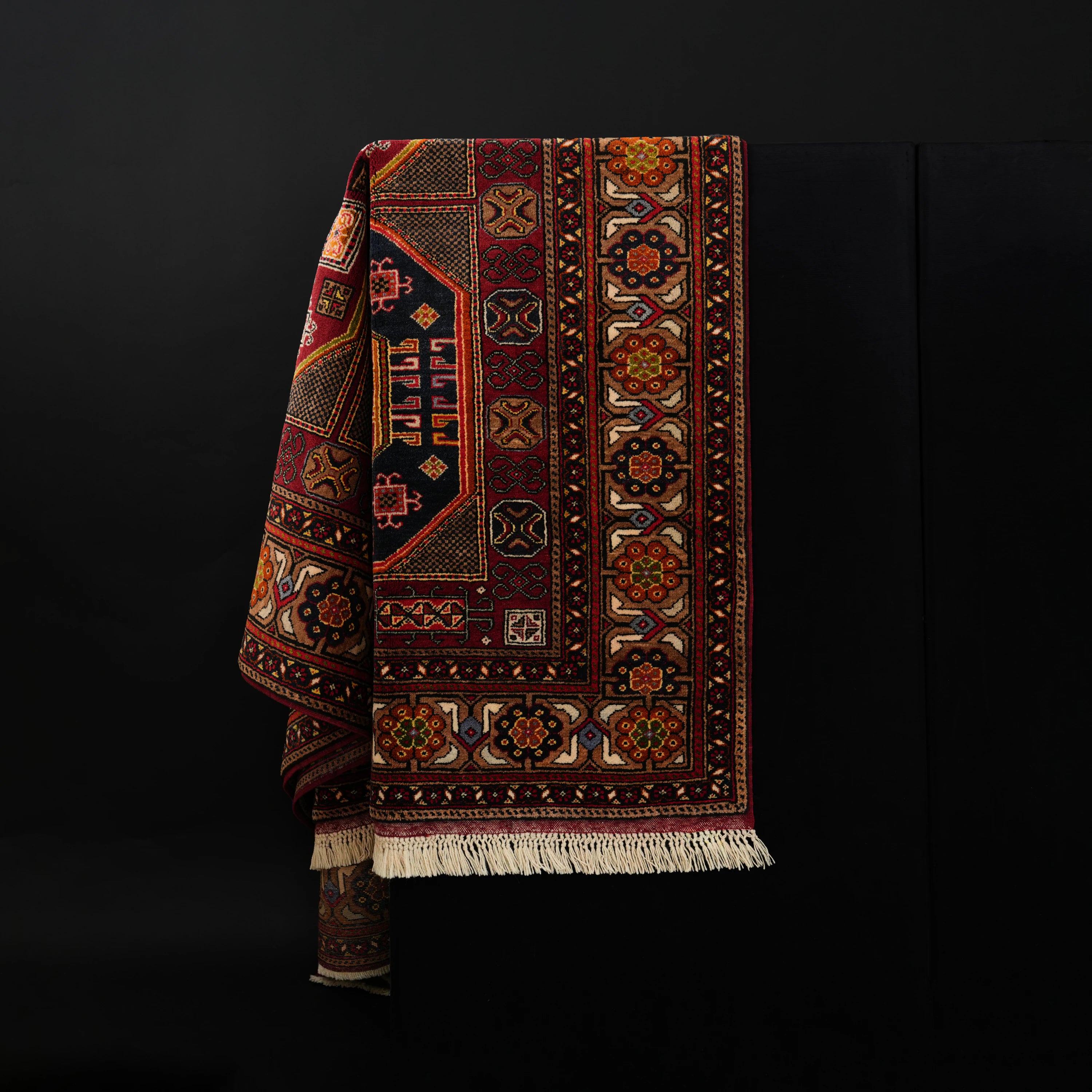 Köy Dokuma Kirmen Sandık Yenisi 70+ Yaş Niğde Kışlakçı Halısı