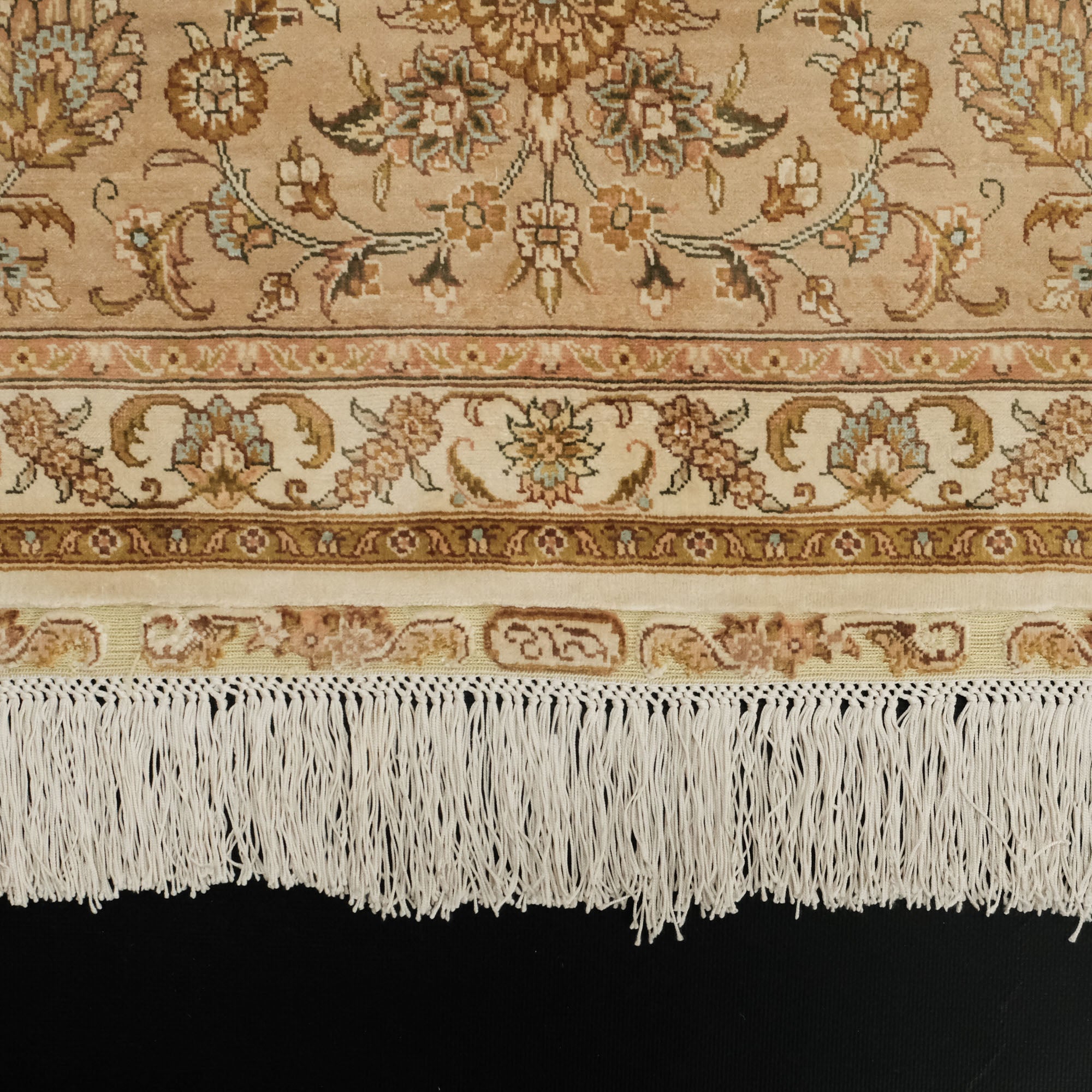 Frame Design Hand Woven Carpet