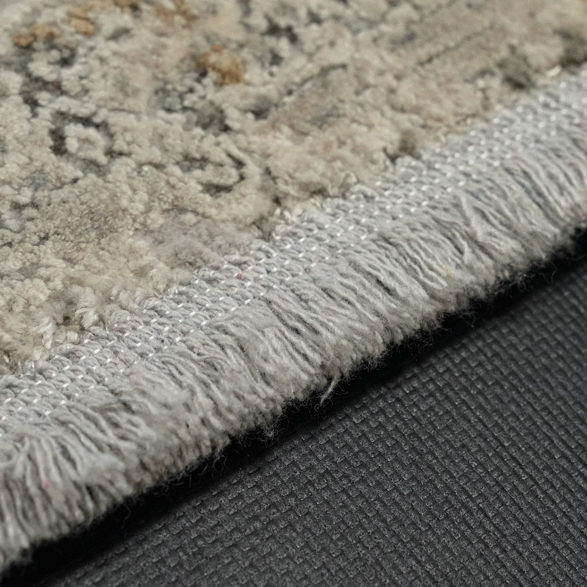 Lapis Serisi Vintage Desenli Gri Viskon Halı