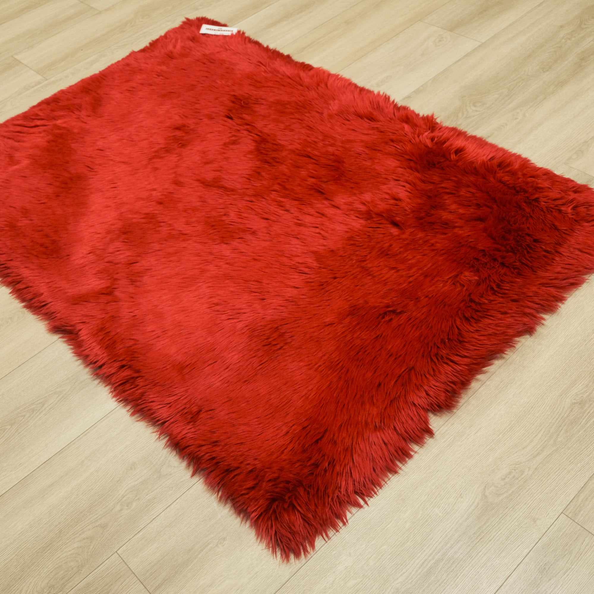 Lovely Simple Design Machine Woven Carpet