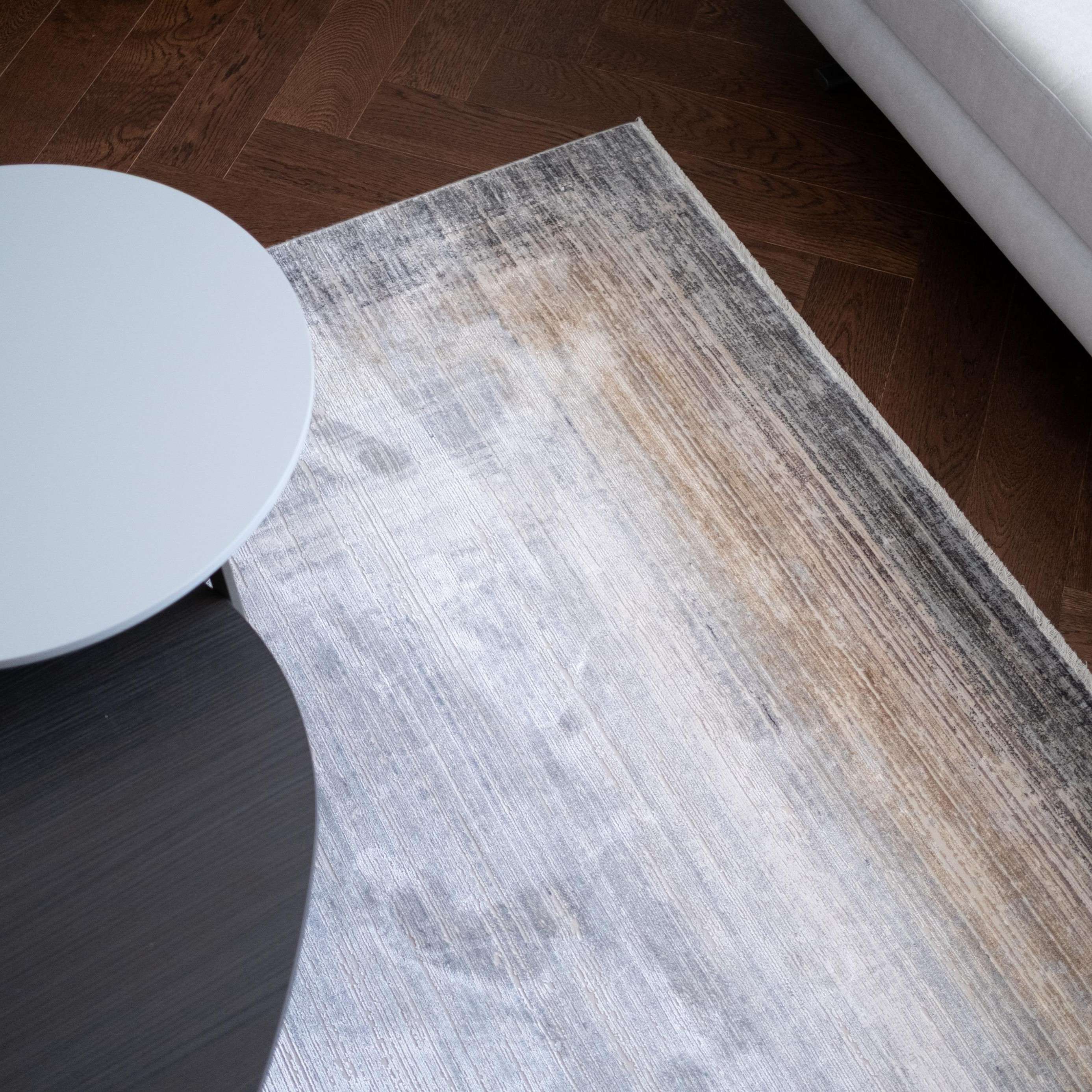 Frame Patterned Machine Woven Carpet