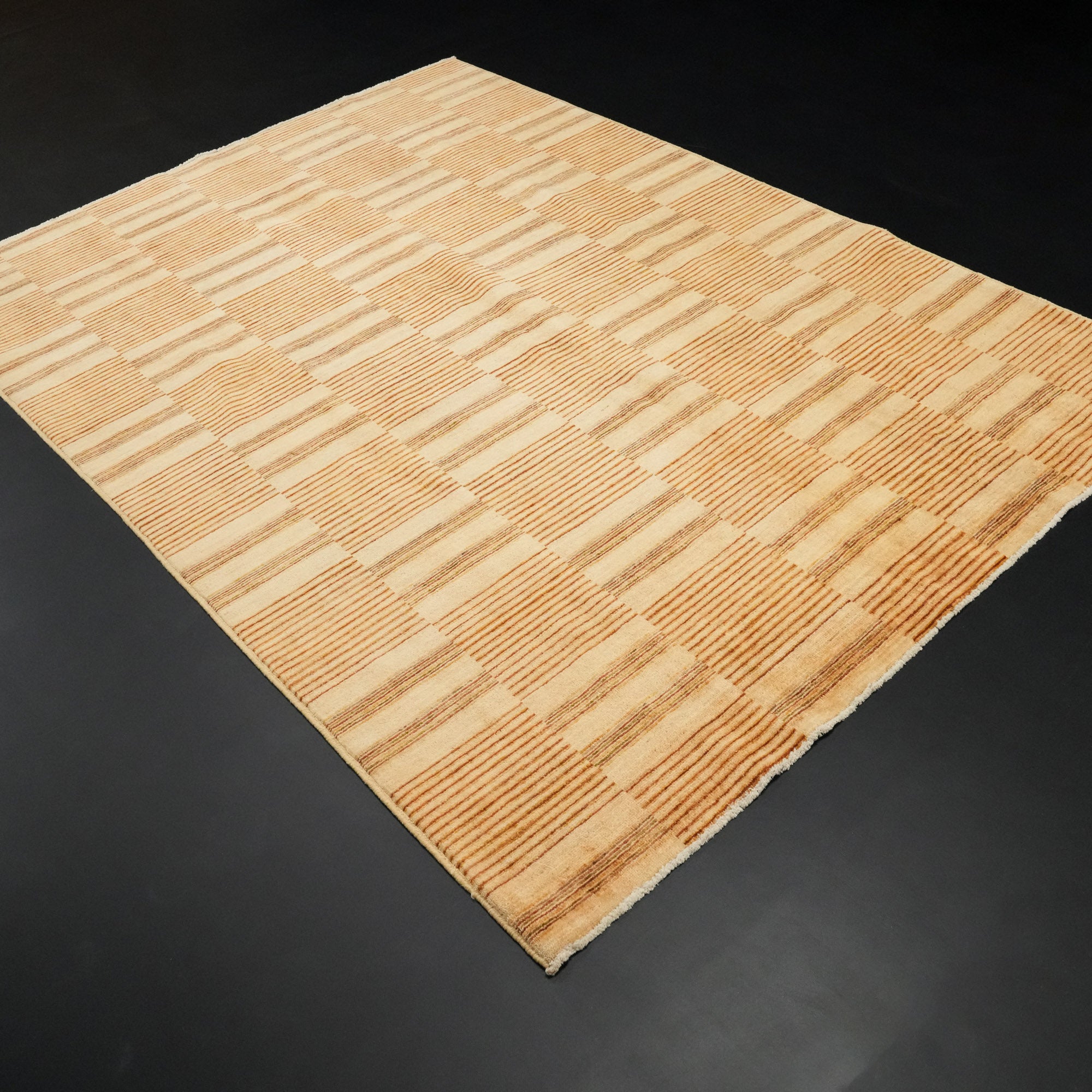 Mahal Serisi El Dokuma Çizgi Desenli Kahverengi Halı