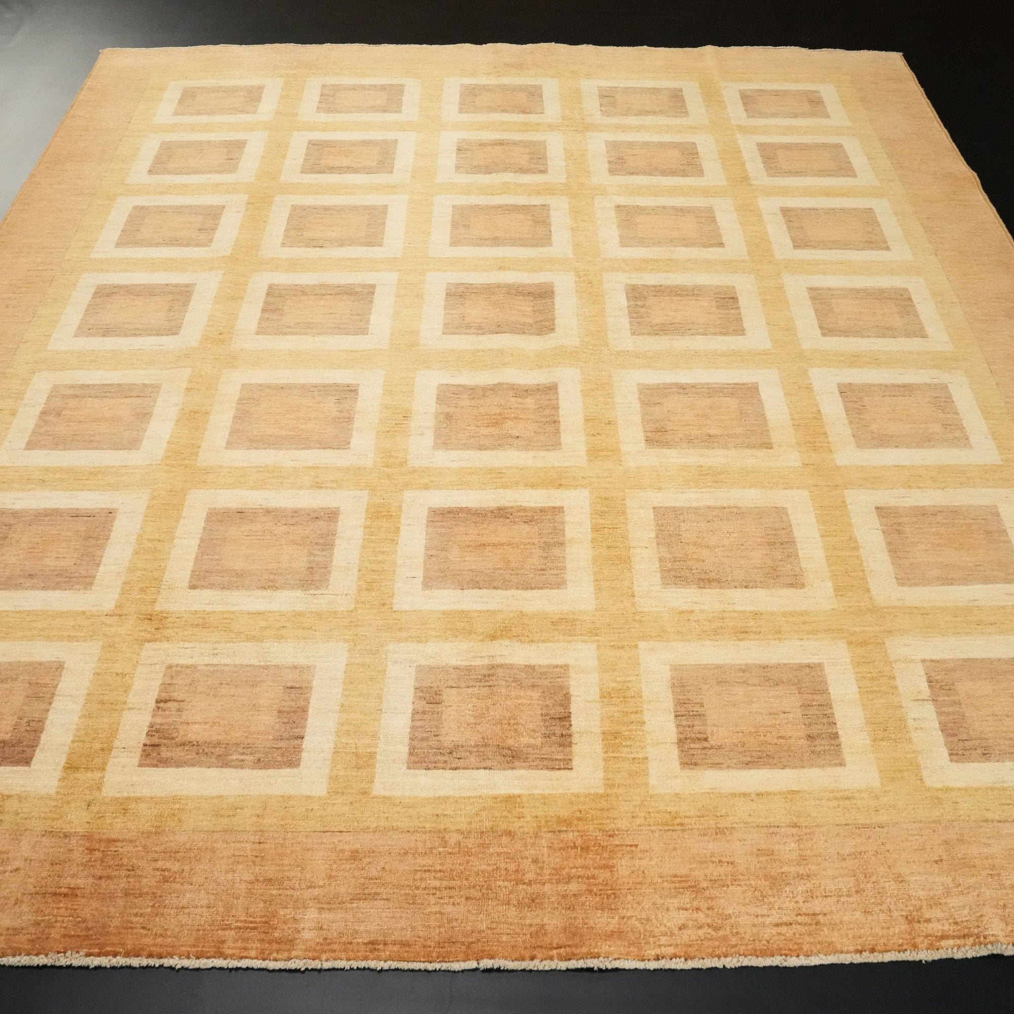 Mahal Serisi El Dokuma Geometrik Desenli Kahverengi Yün Halı