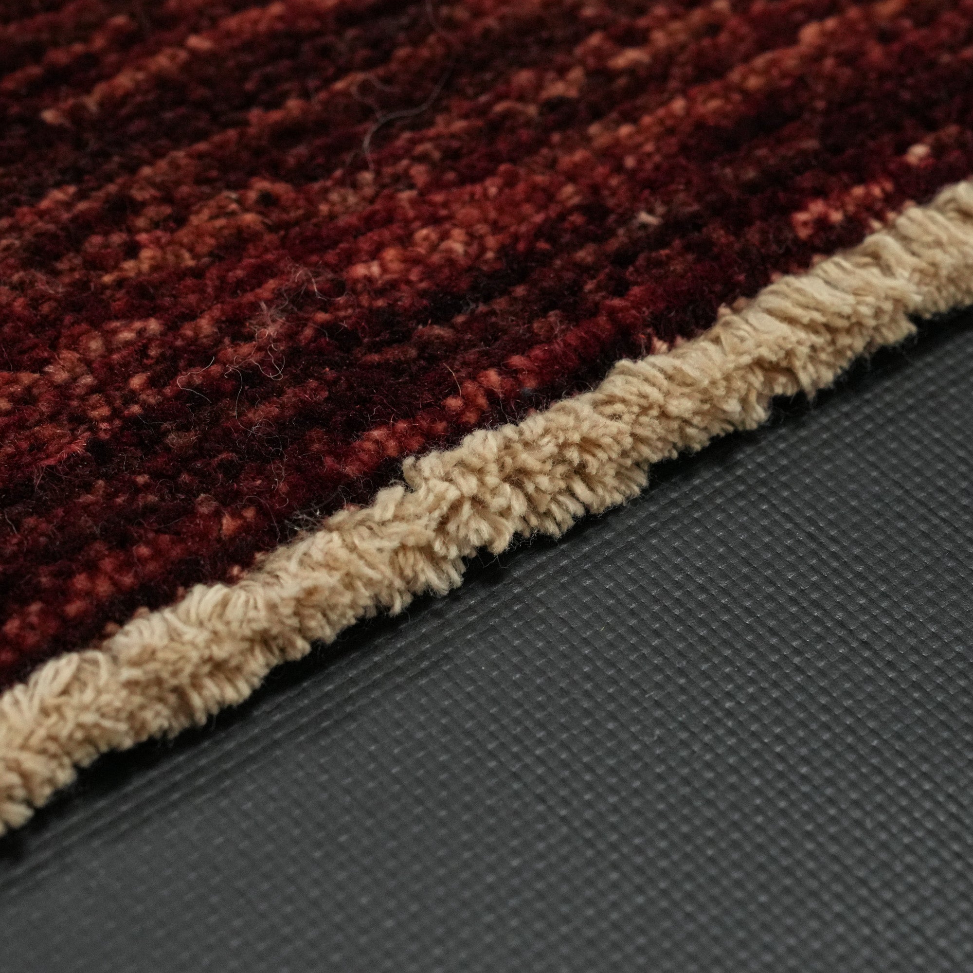 Mahal Series Hand Woven Geometric Patterned Cream/ Burgundy Carpet