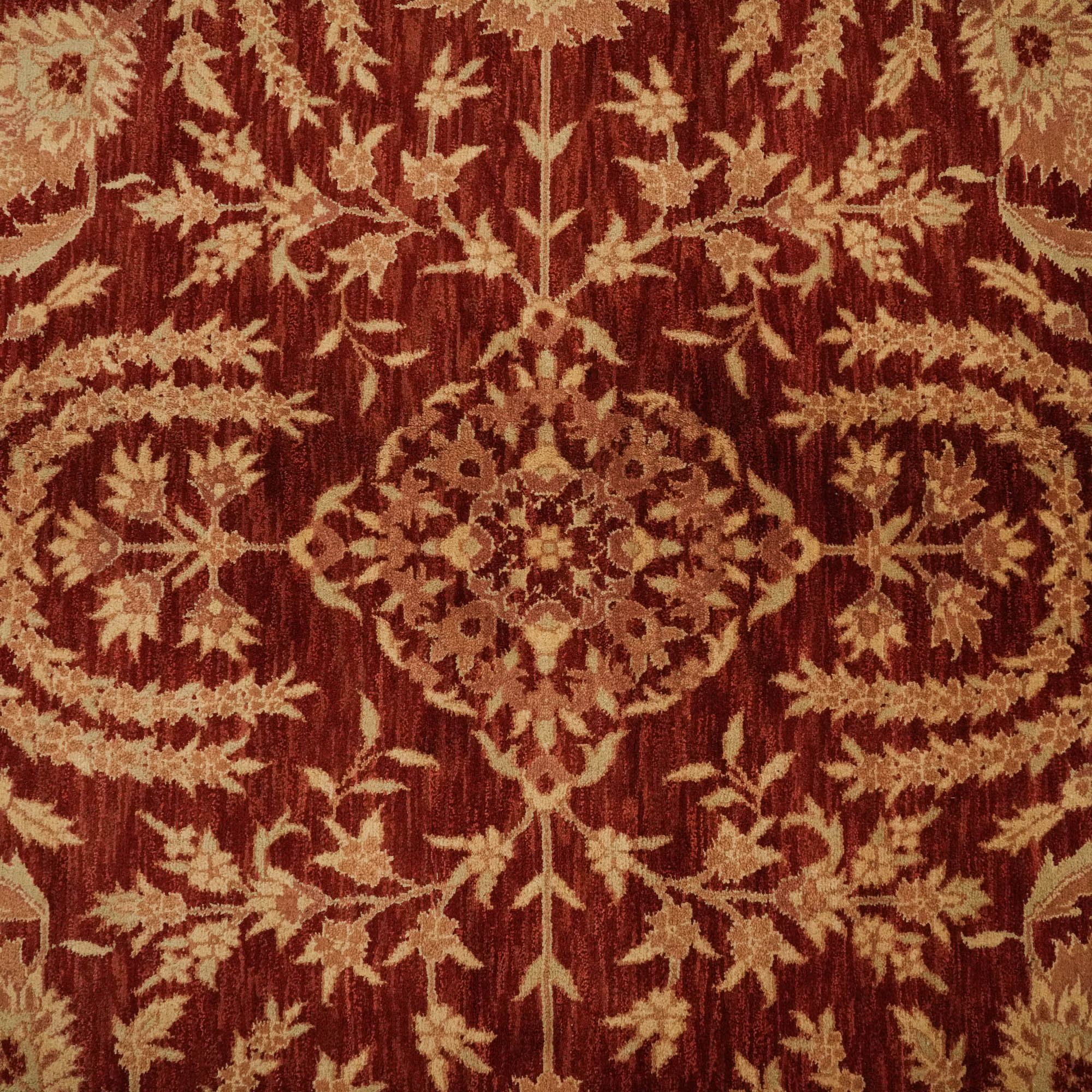 Mahal Series Hand-Woven Uşak Patterned Red Wool Carpet