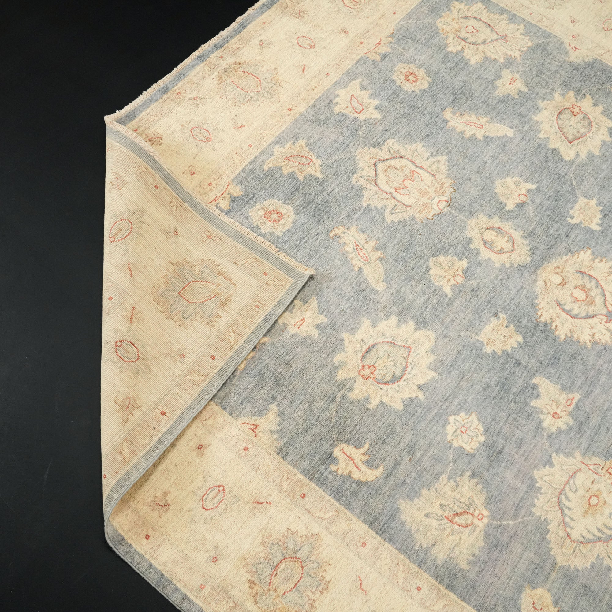 Mahal Series Hand-Woven Uşak Patterned Blue Wool Carpet