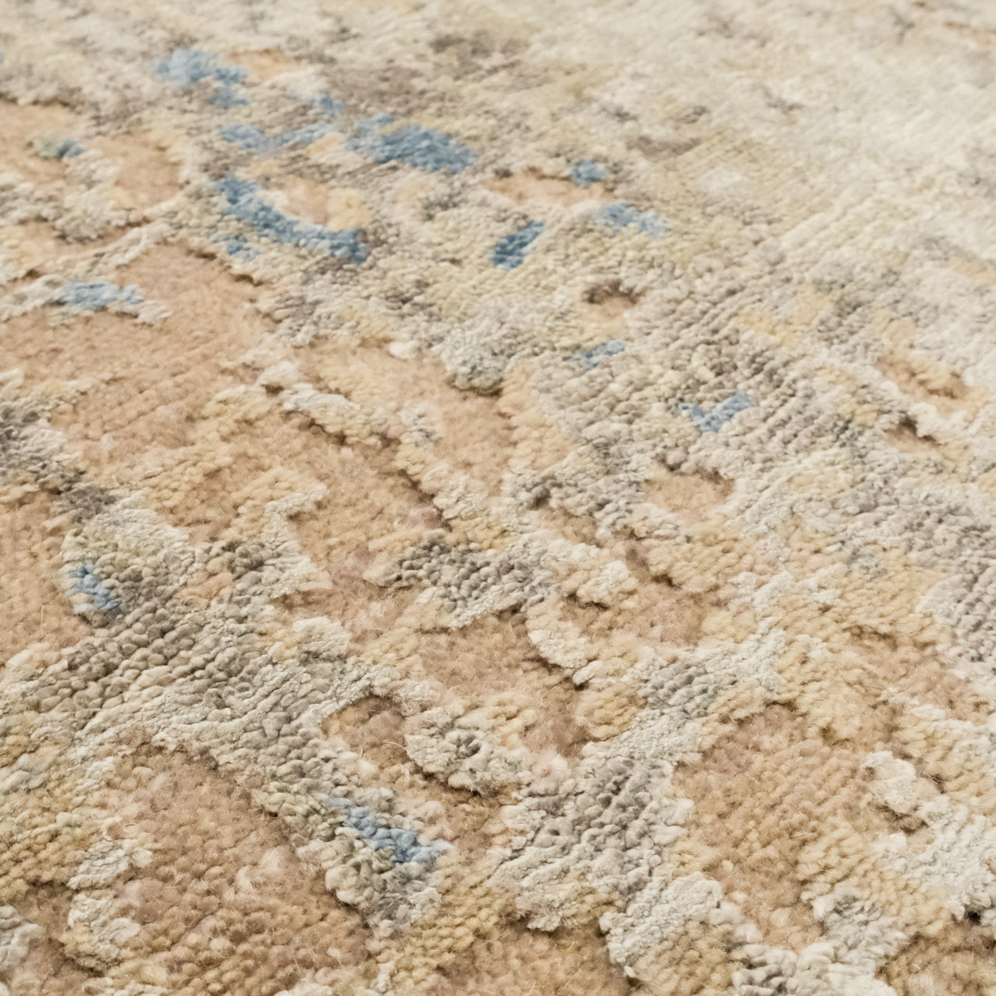 Hand Woven Abstract Patterned Cream Carpet