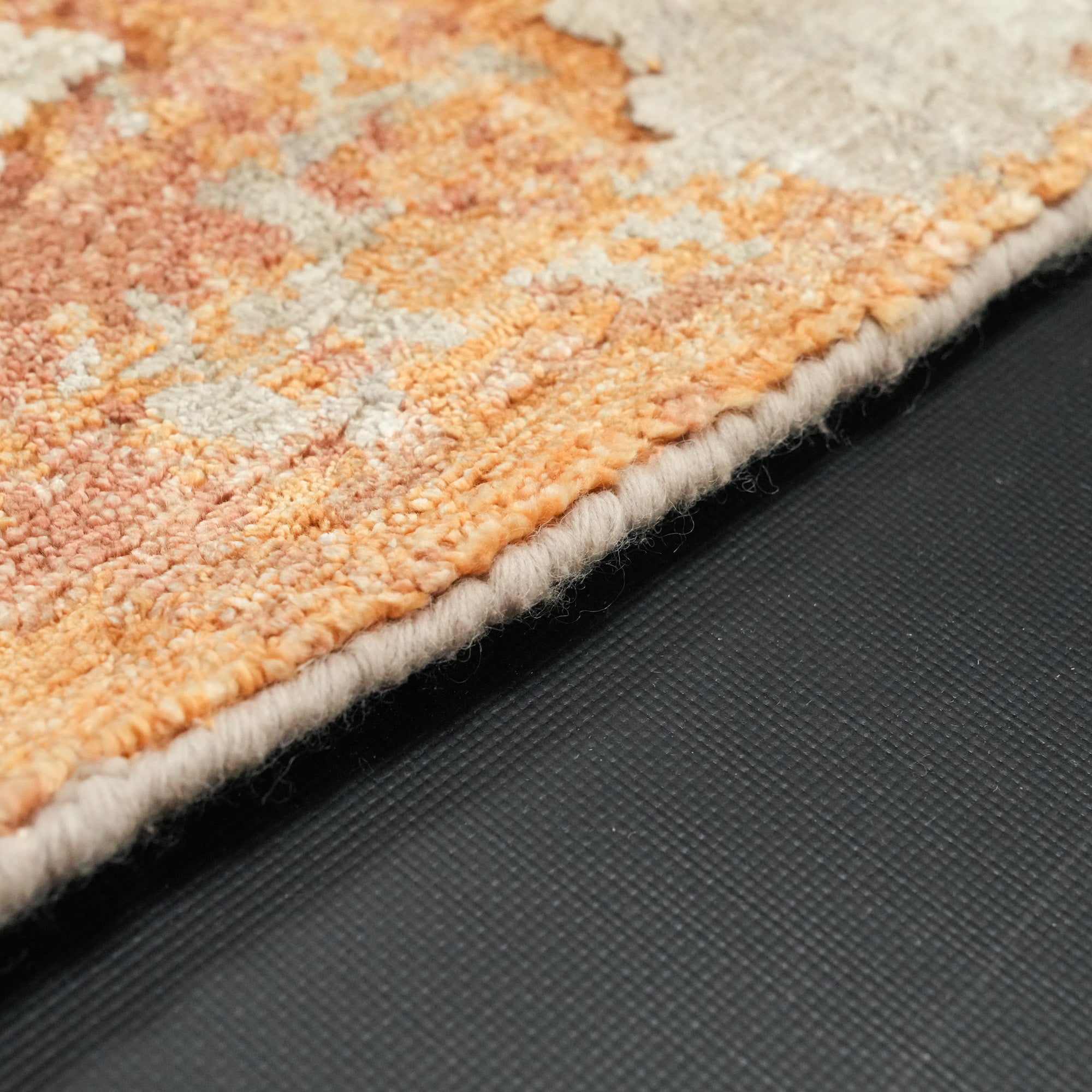 Maison Serisi El Dokuma Soyut Desenli Krem/Terra Halı