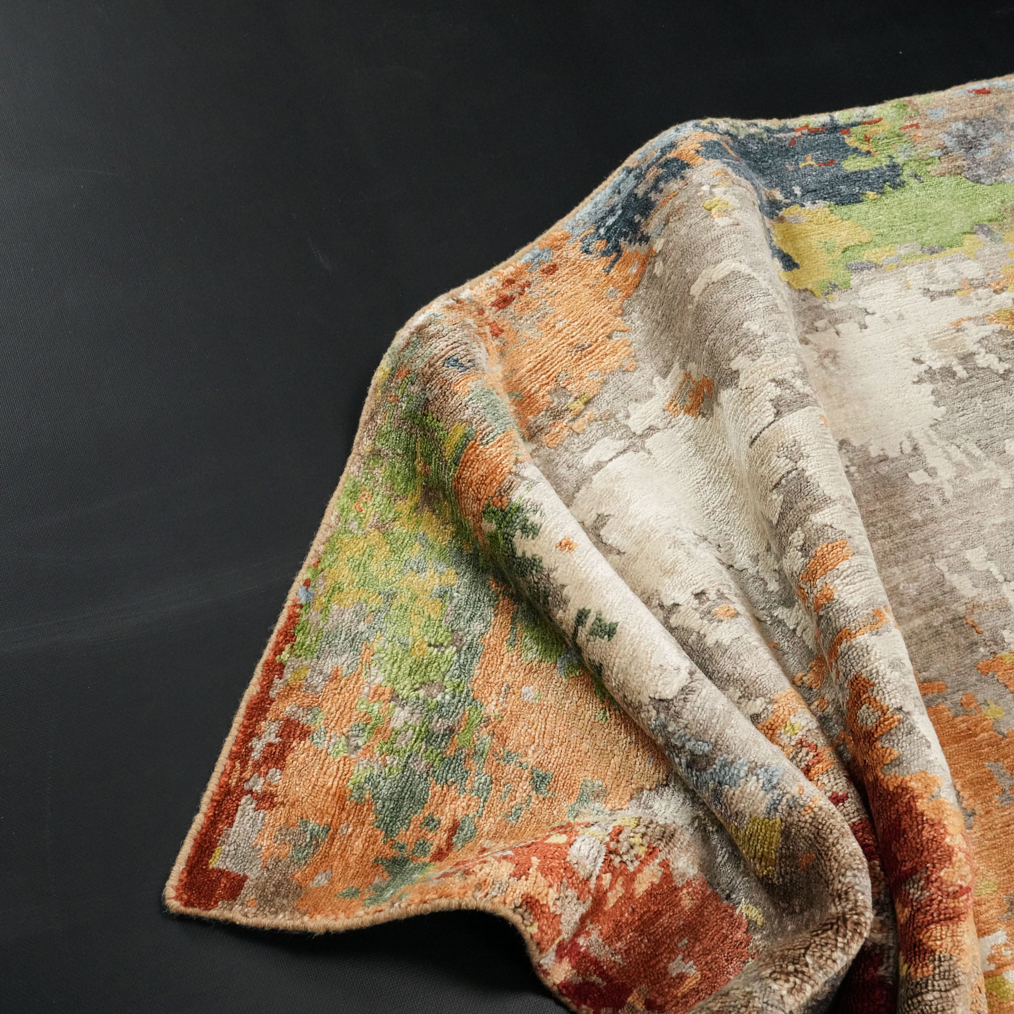 Maison Series Hand-Woven Abstract Patterned Colorful Carpet