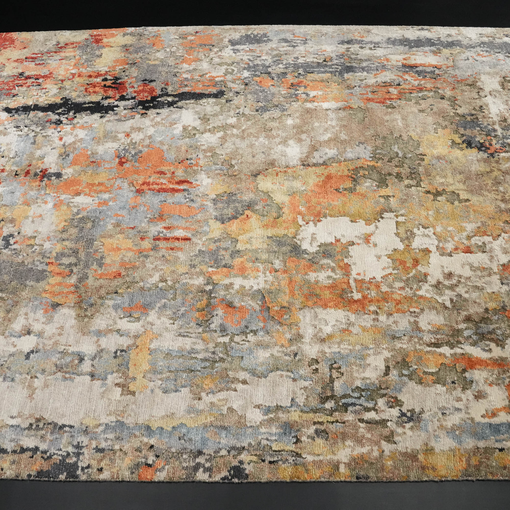 Maison Series Hand-Woven Abstract Patterned Colorful Carpet