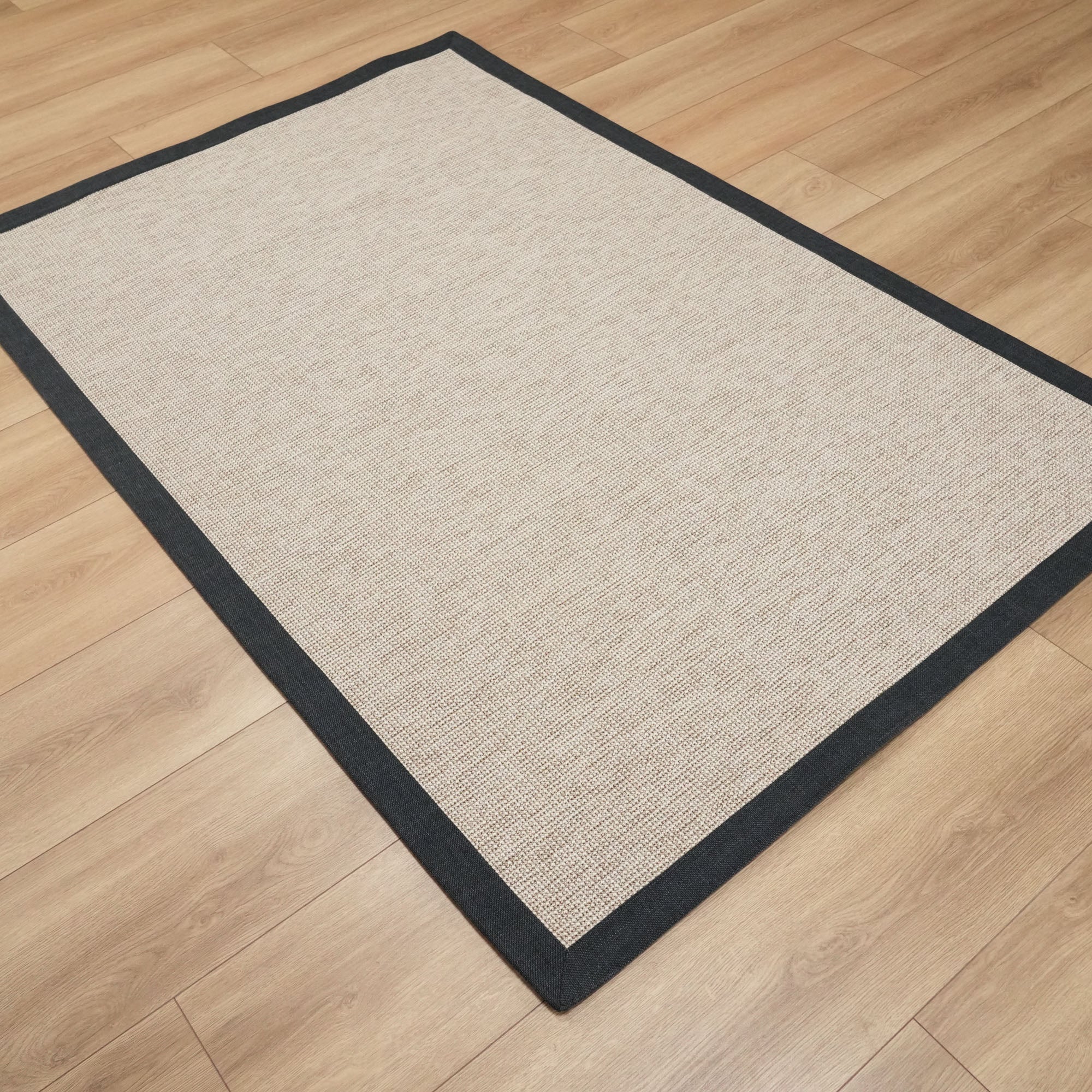 Sisal Serisi Makine Dokuma Sade Desenli Gri Halı