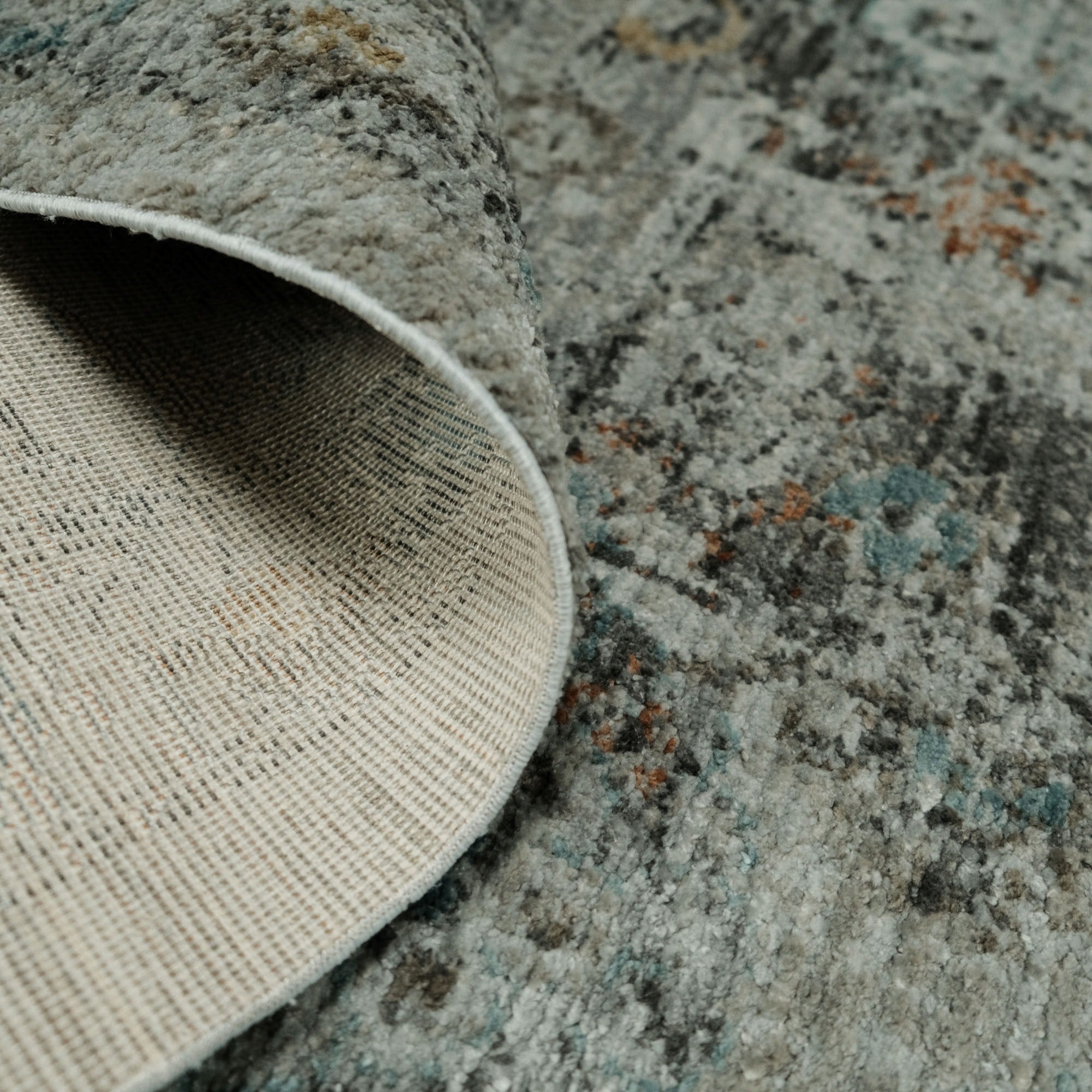 Vintage Design Machine Woven Carpet