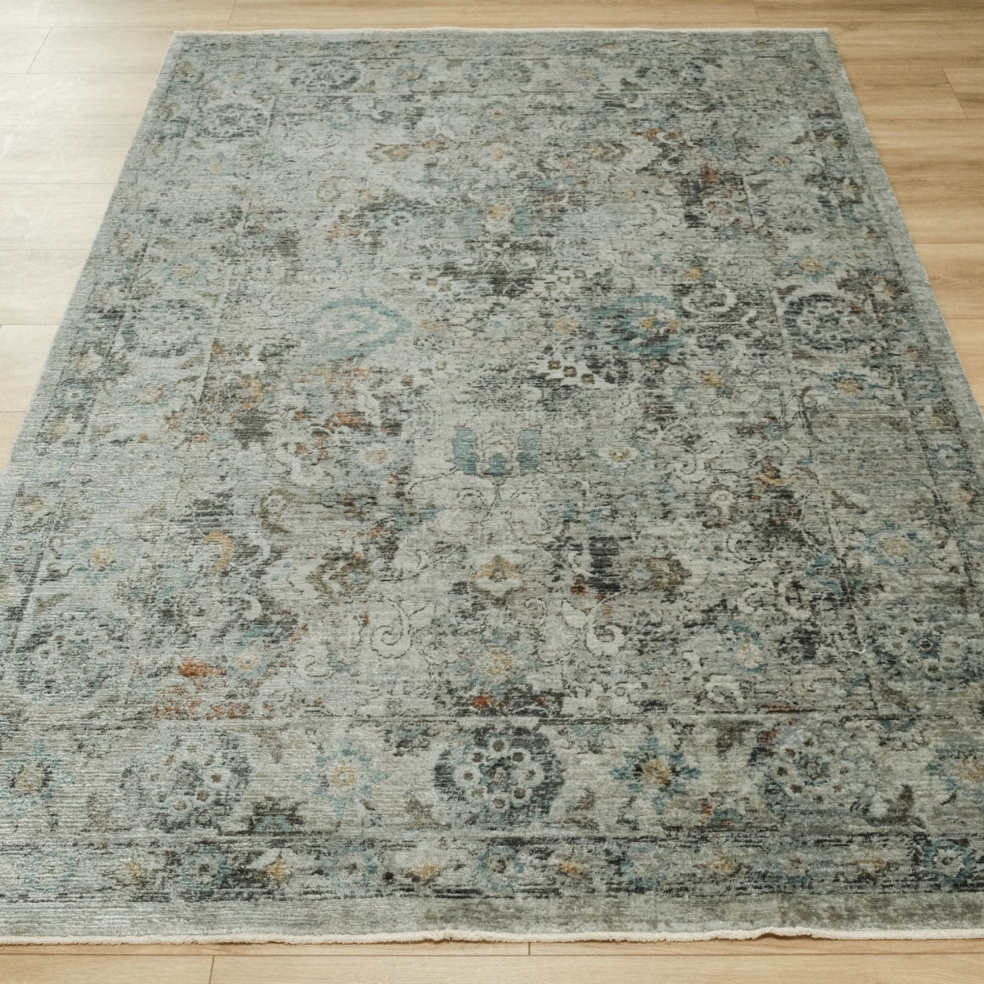 Vintage Design Machine Woven Carpet