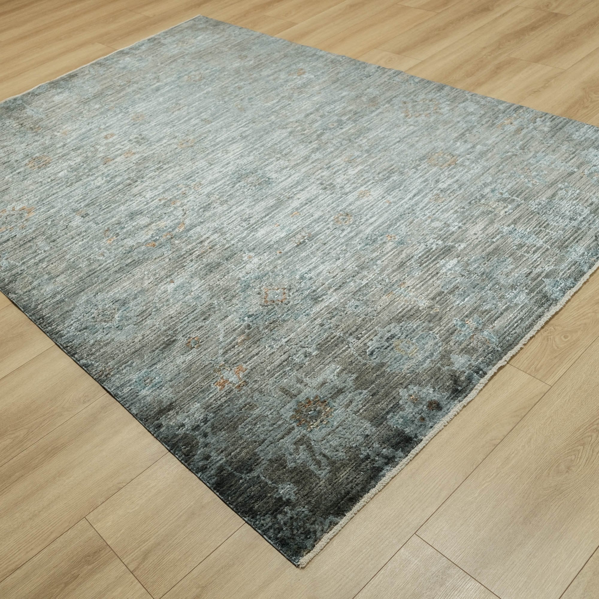 Makine Dokuma Vintage Desenli Antrasit Sentetik Halı