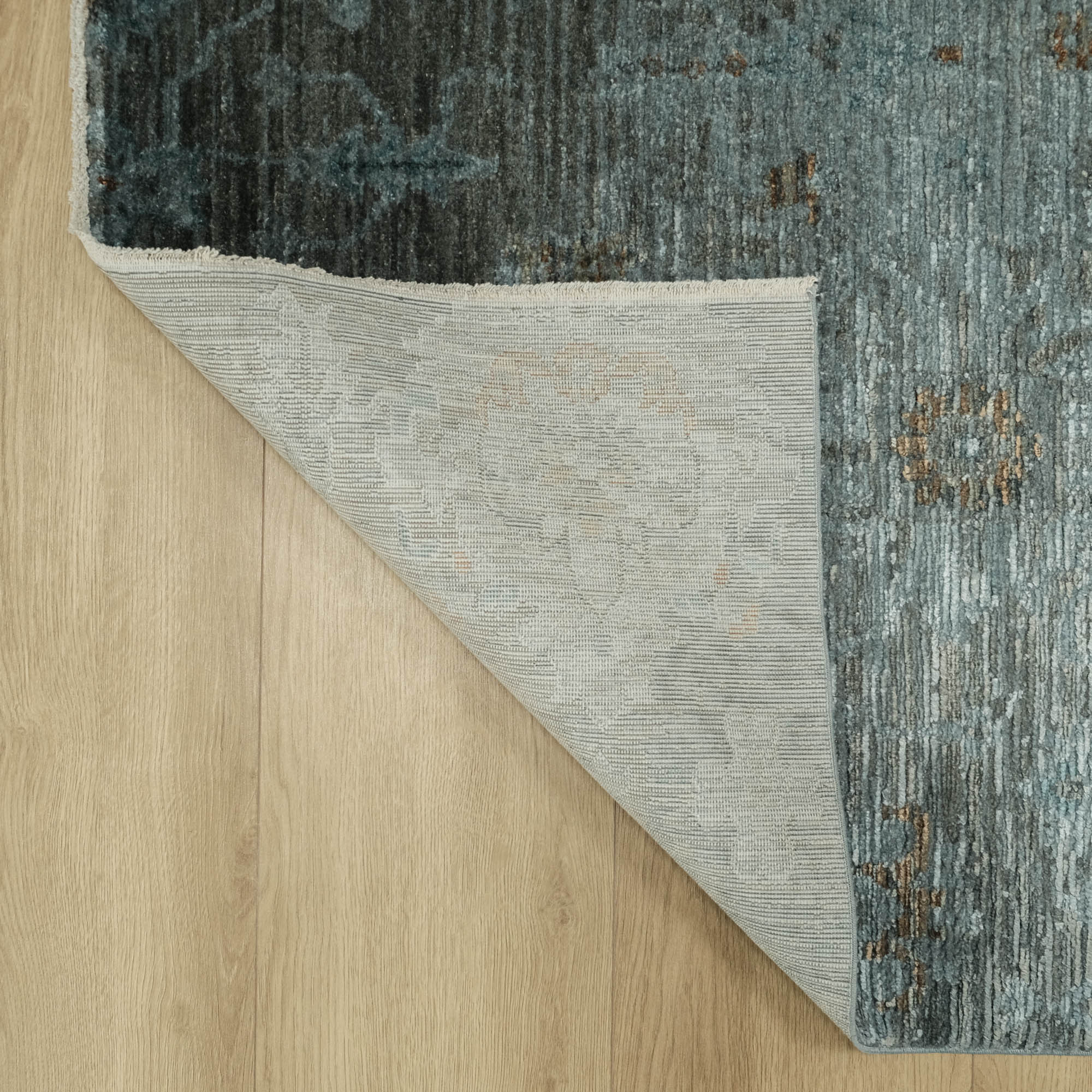 Makine Dokuma Vintage Desenli Antrasit Sentetik Halı