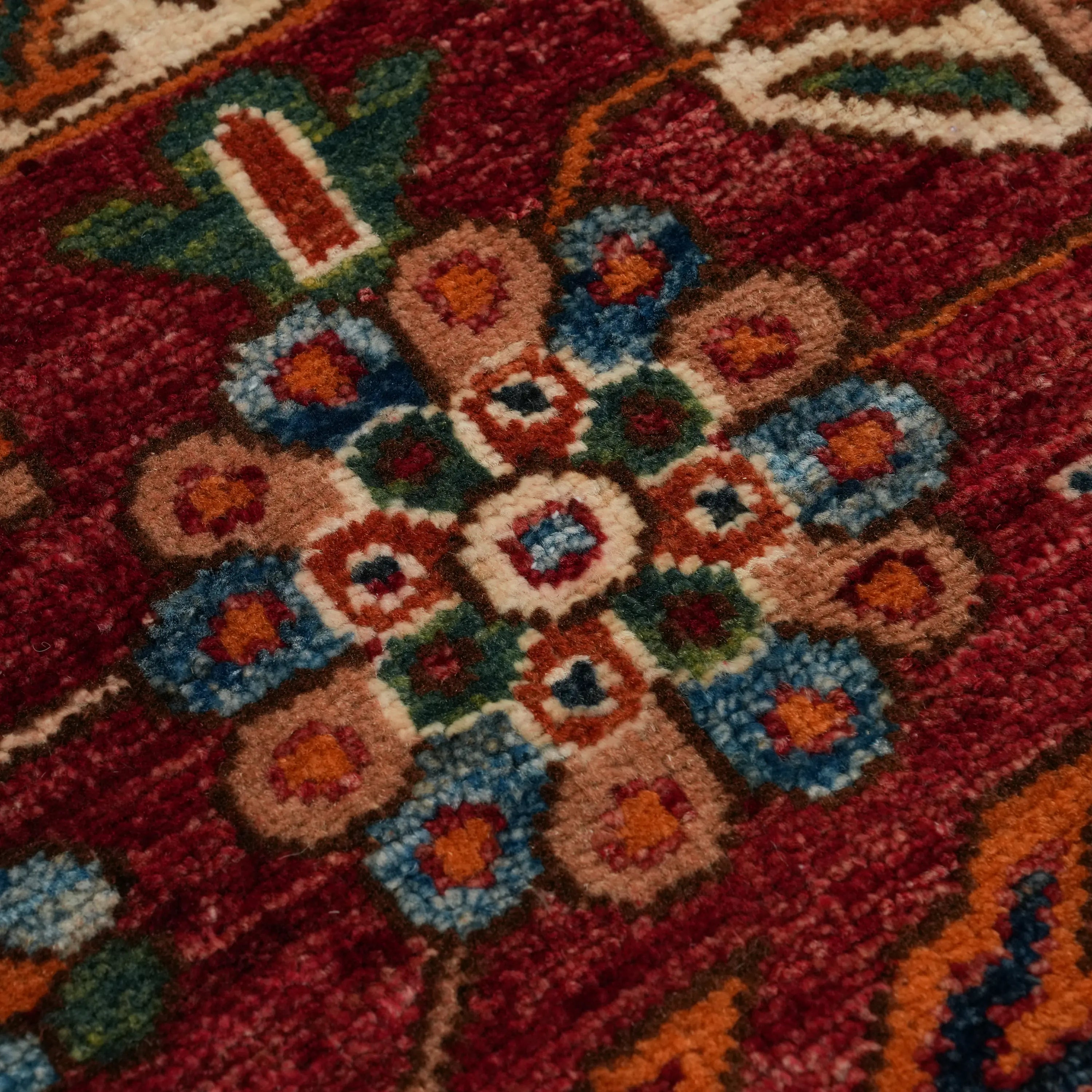 Mihman Serisi El Dokuma Anadolu Desenli Lacivert Yün Halı