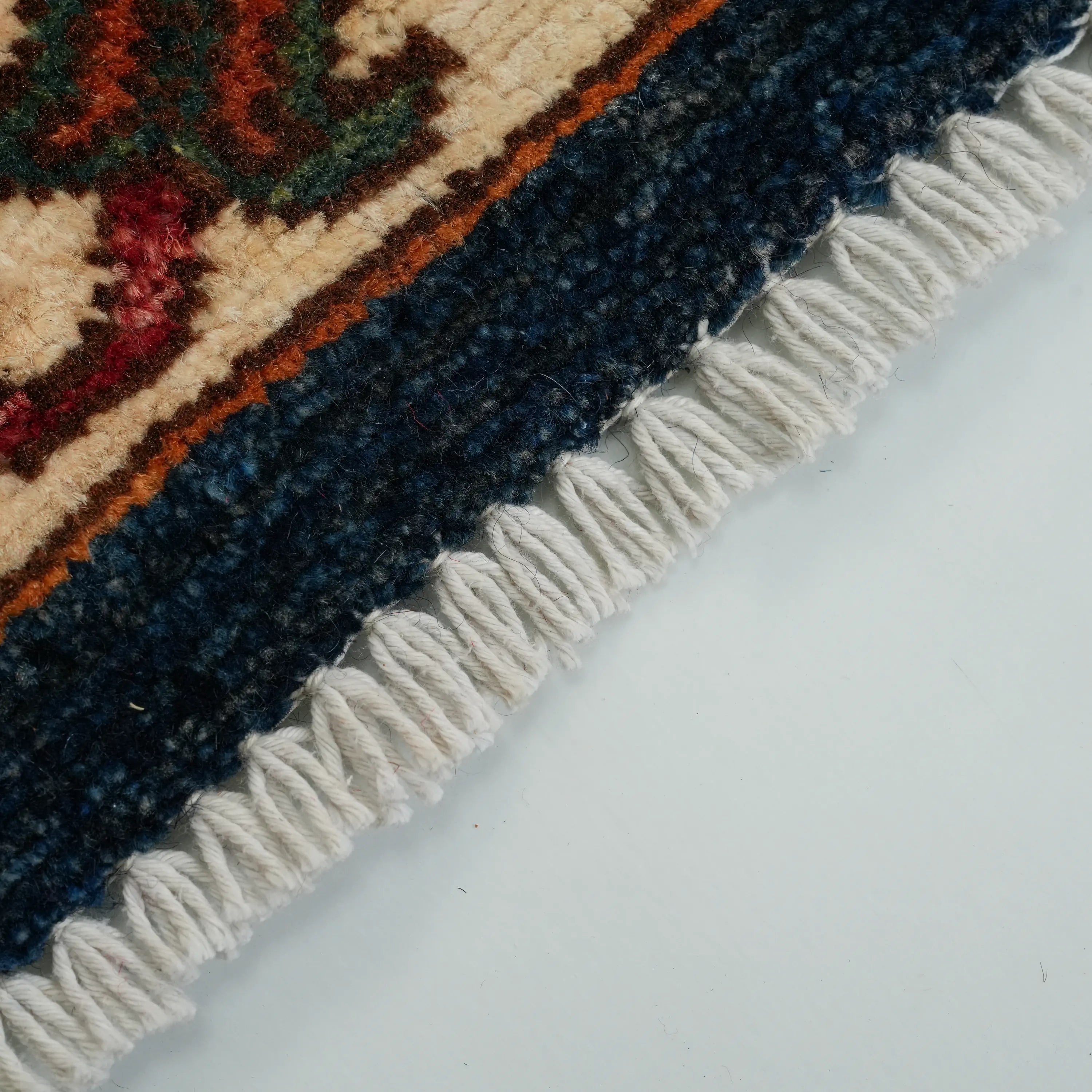 Mihman Serisi El Dokuma Anadolu Desenli Lacivert Yün Halı