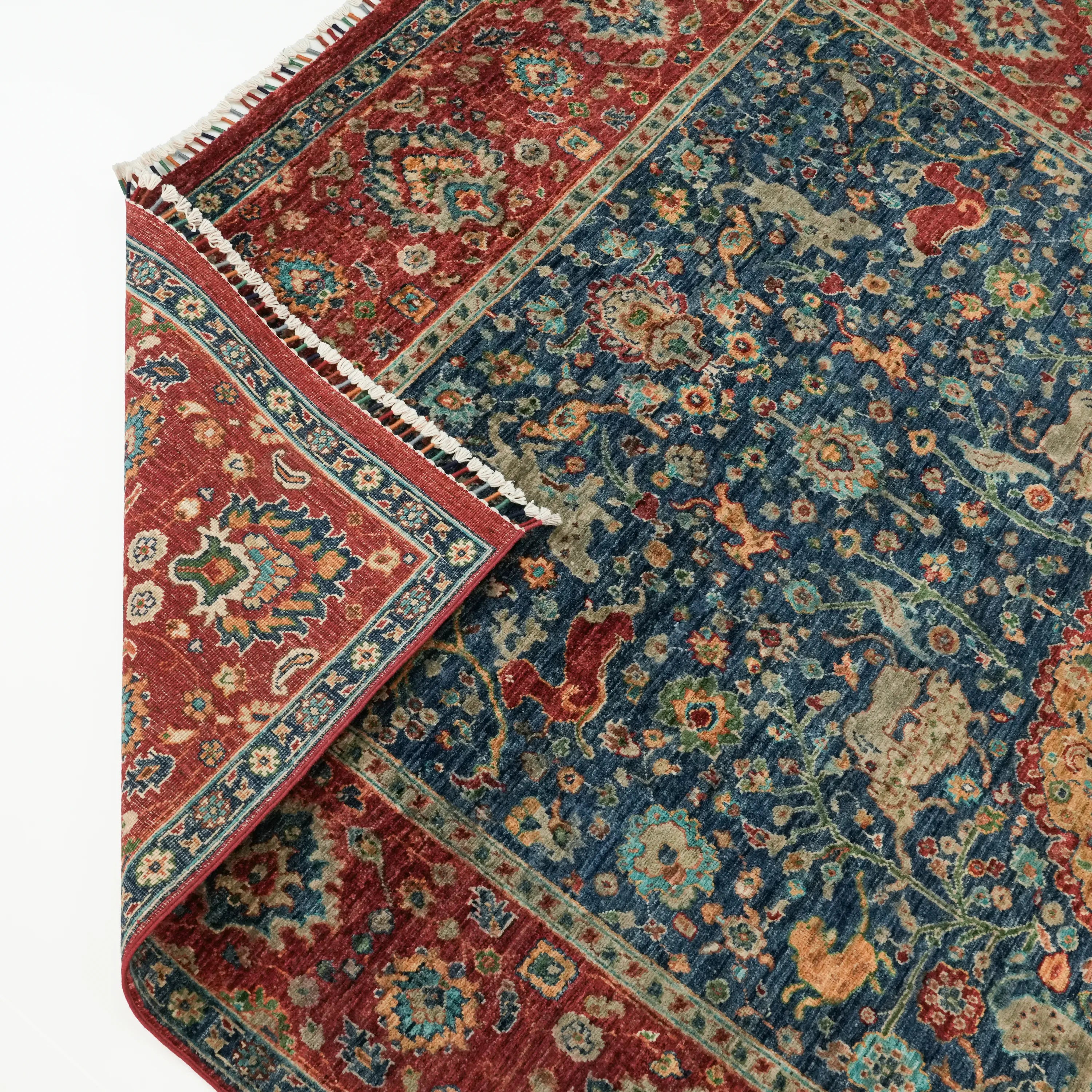 Mihman Serisi El Dokuma Madalyon Uşak Desenli Mavi Yün Halı