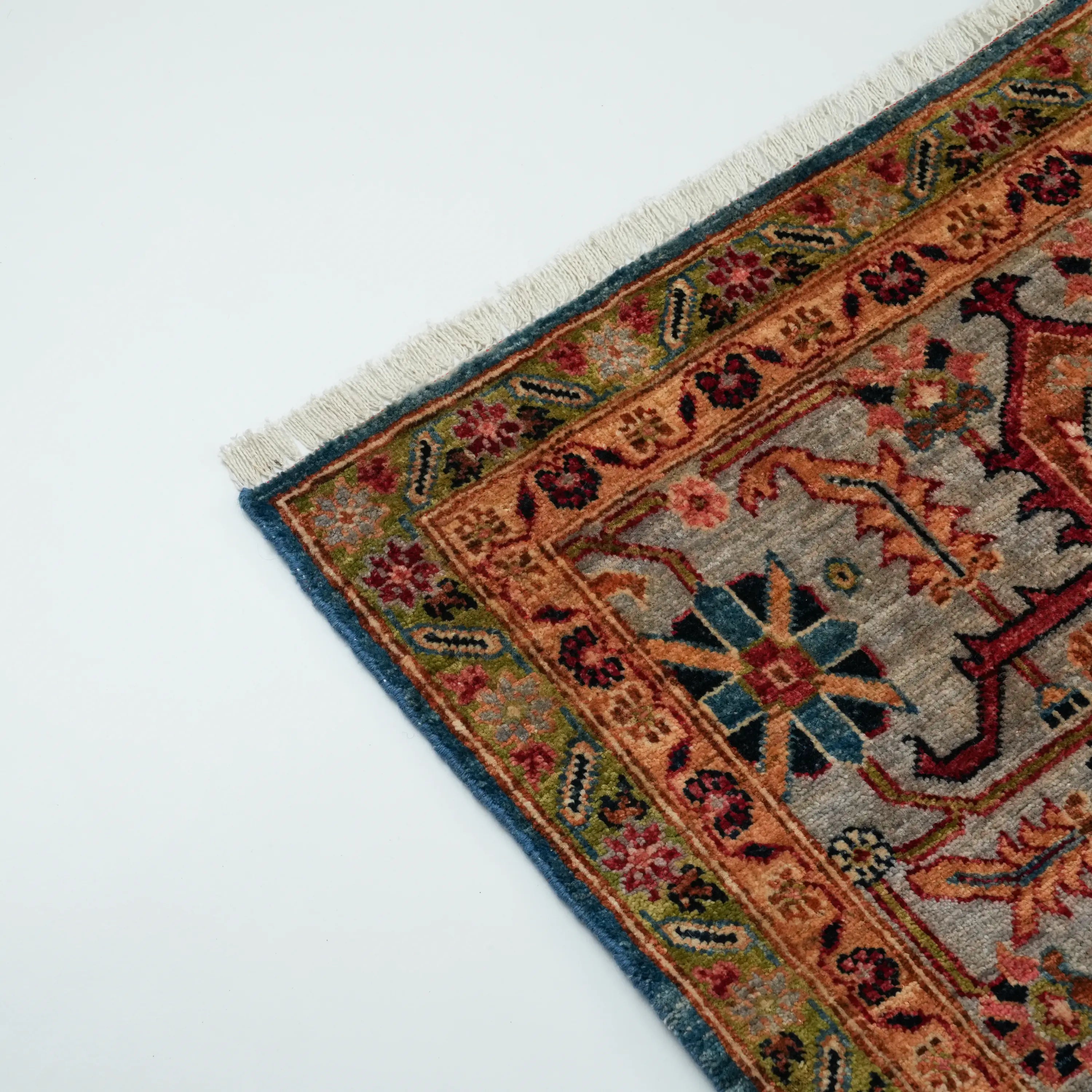 Mihman Serisi El Dokuma Uşak Desenli Mavi Yün Halı