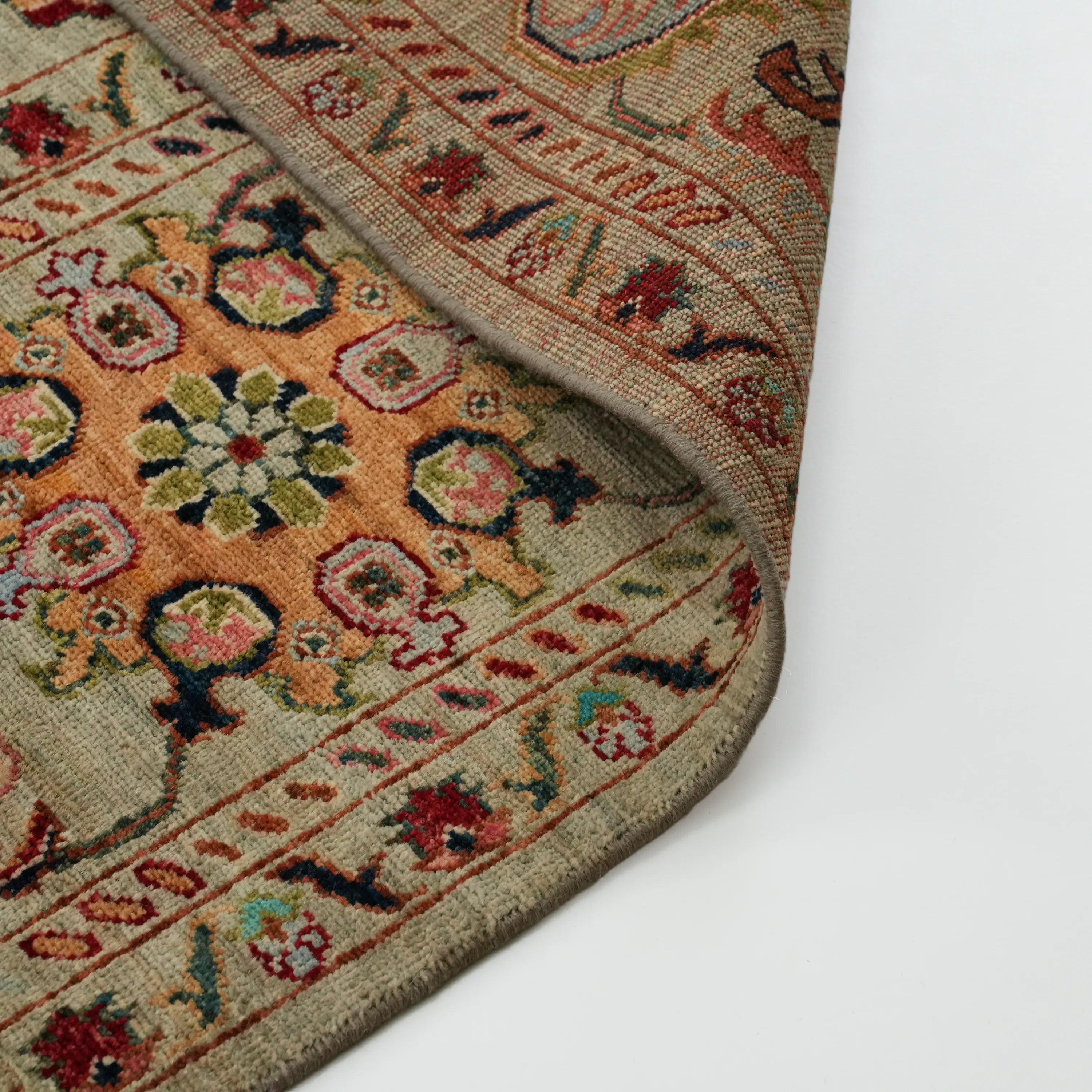 Mihman Series Handwoven Uşak Patterned Wool Mink Rug