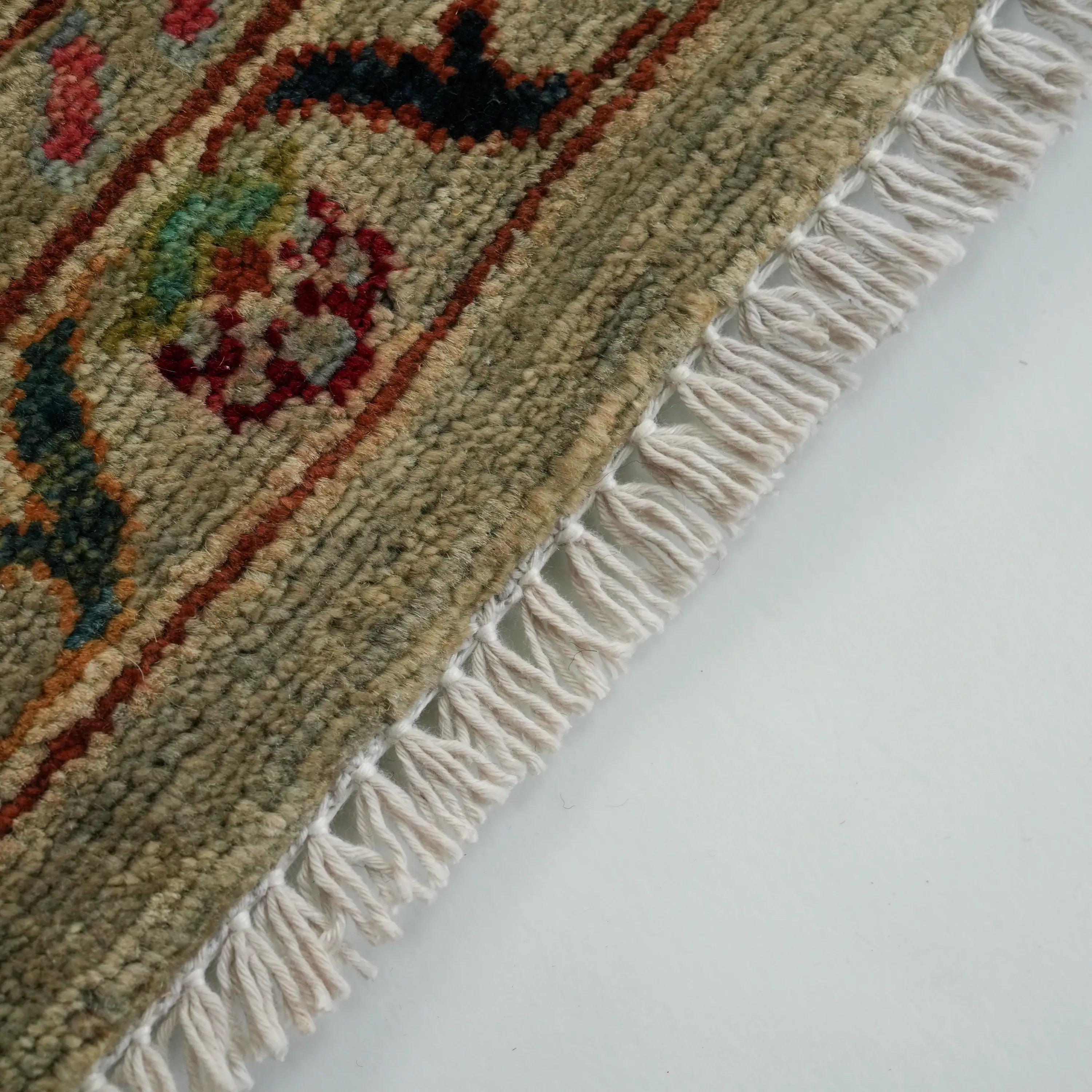 Mihman Series Handwoven Uşak Patterned Wool Mink Rug