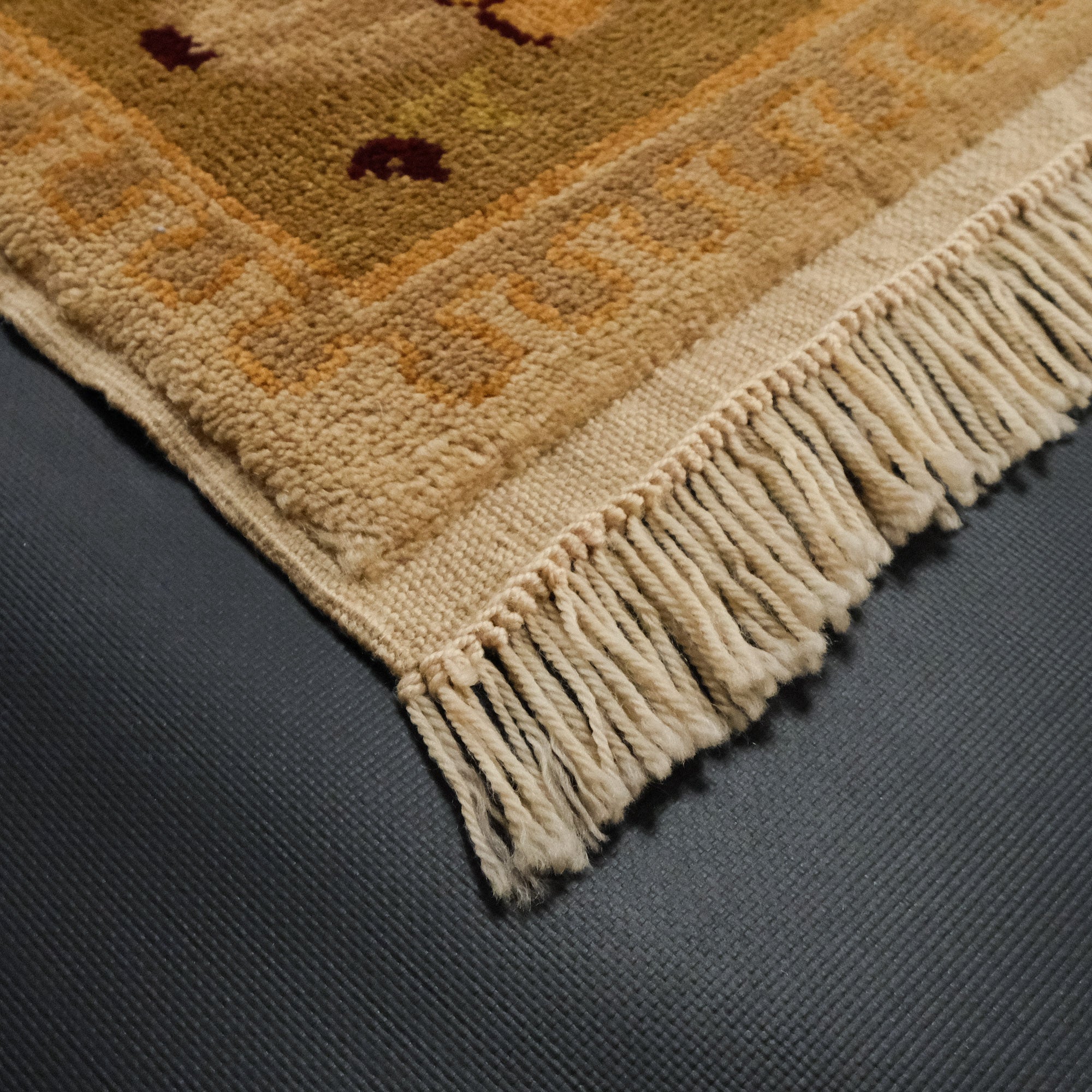 Mohair Series Handwoven Floral Pattern Rug