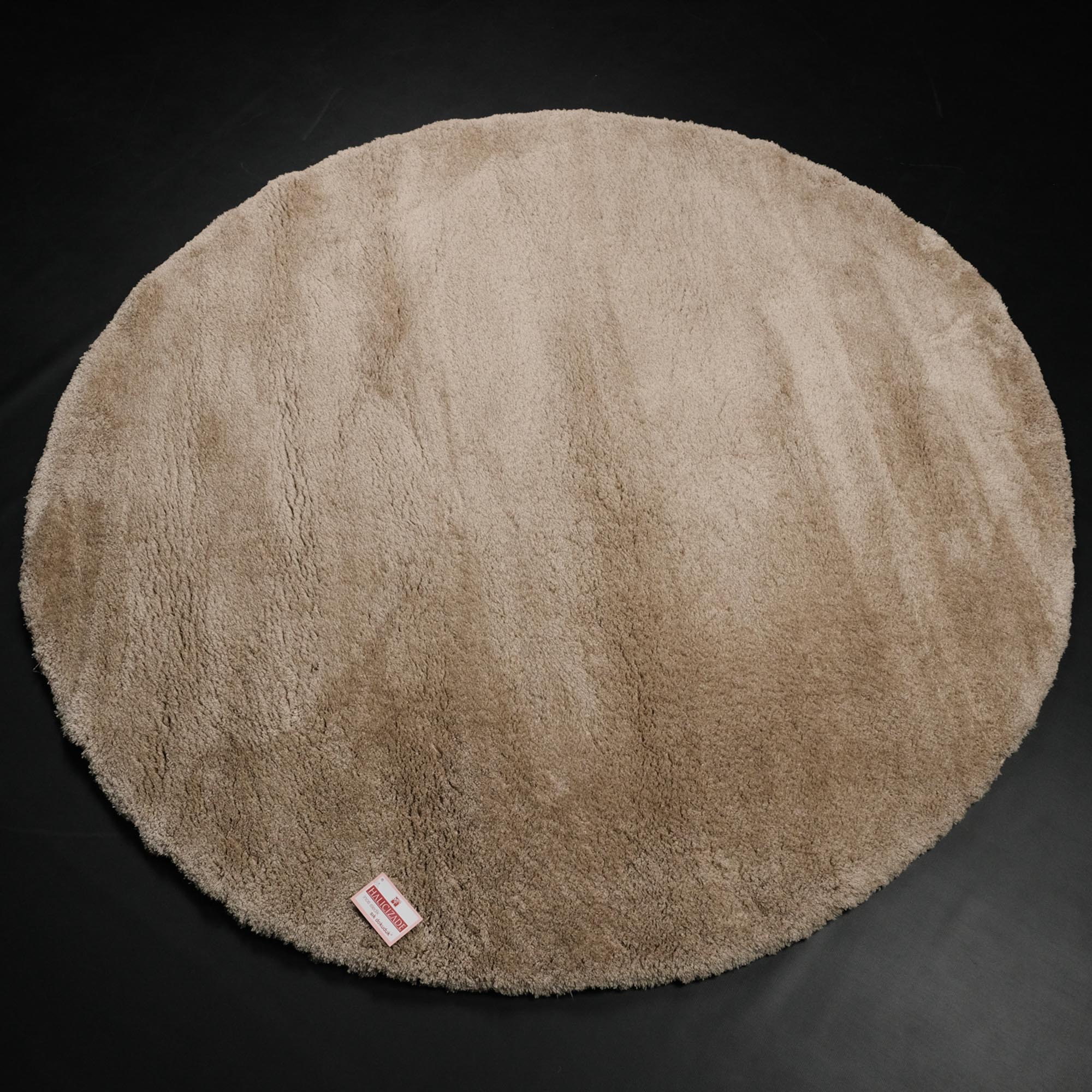 Nova Serisi Sade Desenli Bej Yuvarlak Halı