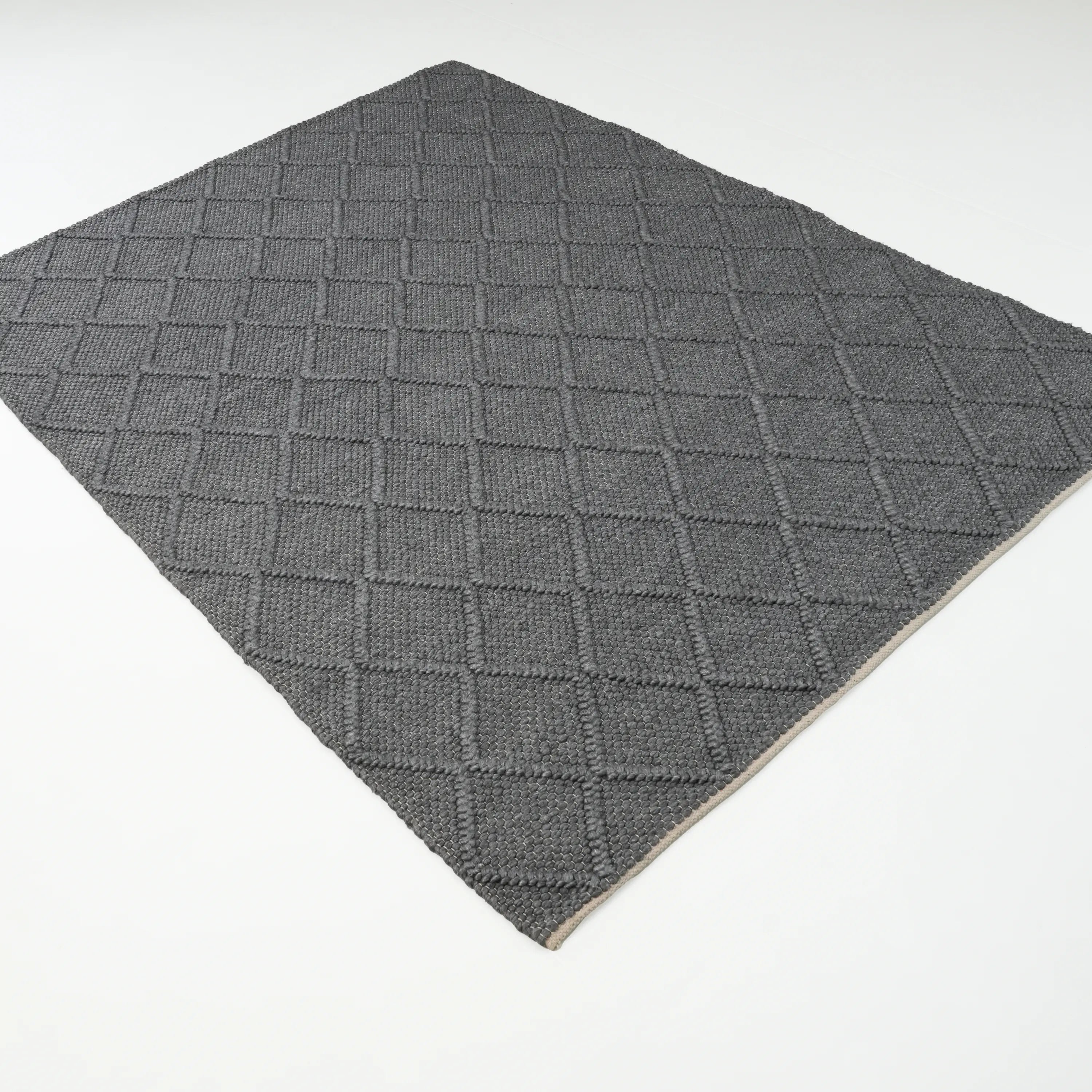 Örge Serisi El Dokuma Geometrik Desenli Antrasit Halı