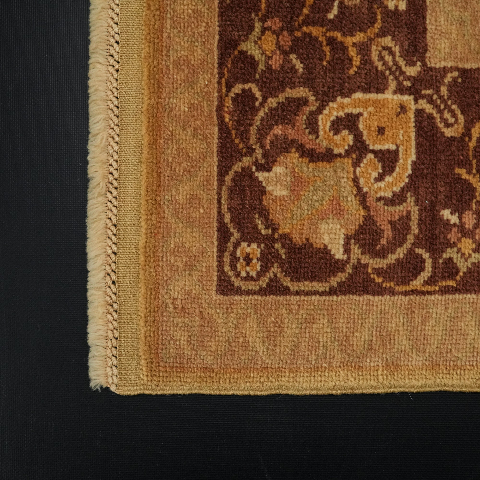 Ottoman Serisi El Dokuma Çerçeve Desenli Kahverengi Yün Halı