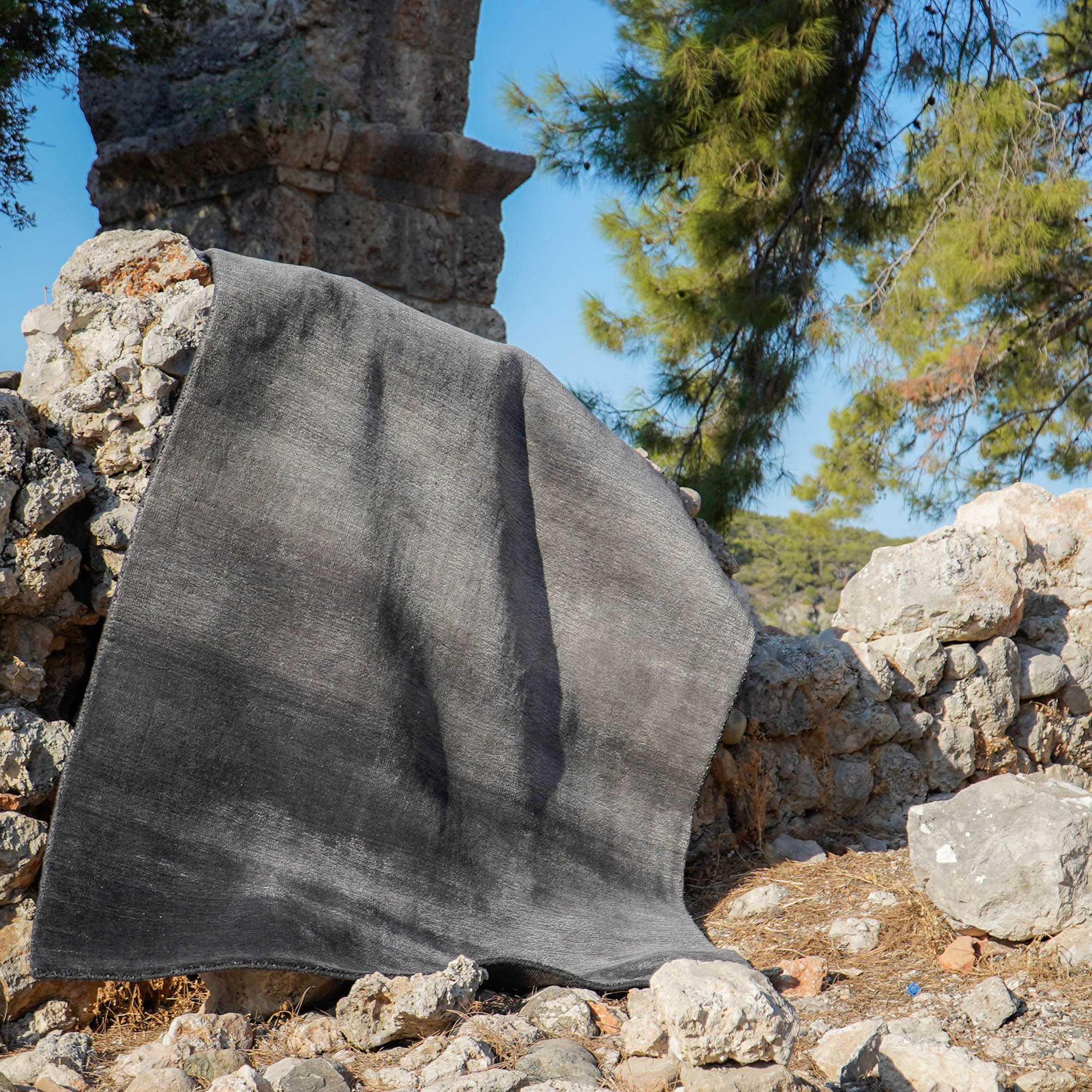 Focus Series Plain Design Hand Woven Carpet