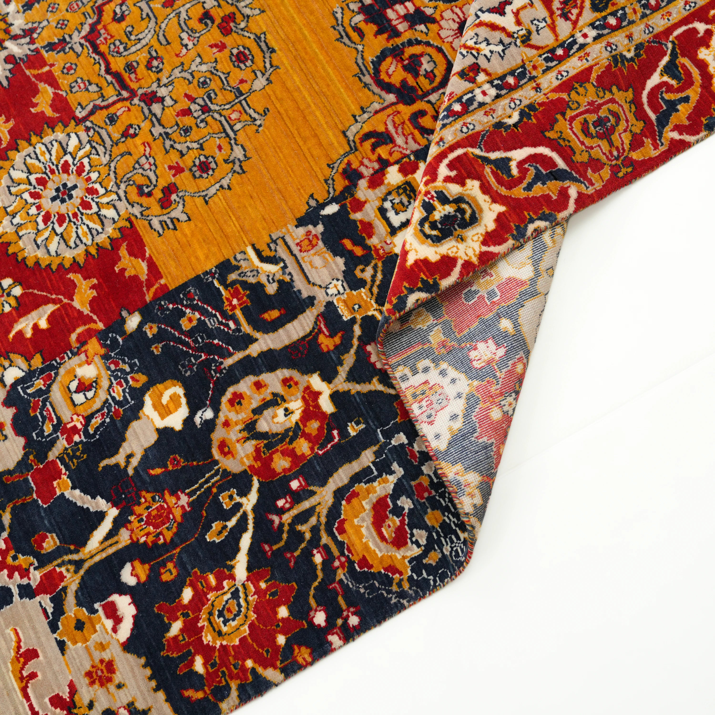 Patchwork Desenli Rengarenk Yün Tezgah Dokuma Halı