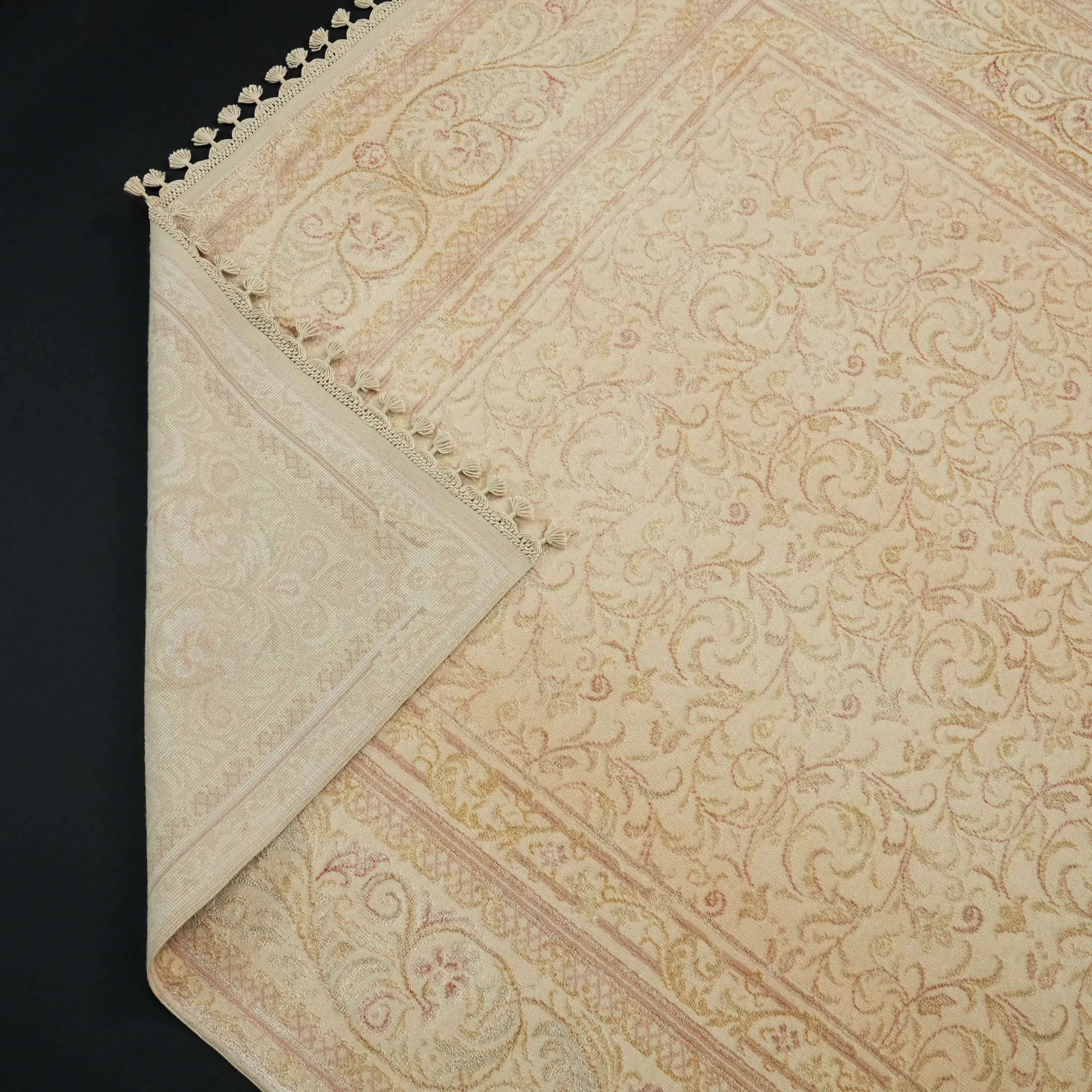 Pera Series Handwoven Frame Patterned Cream Wool Rug