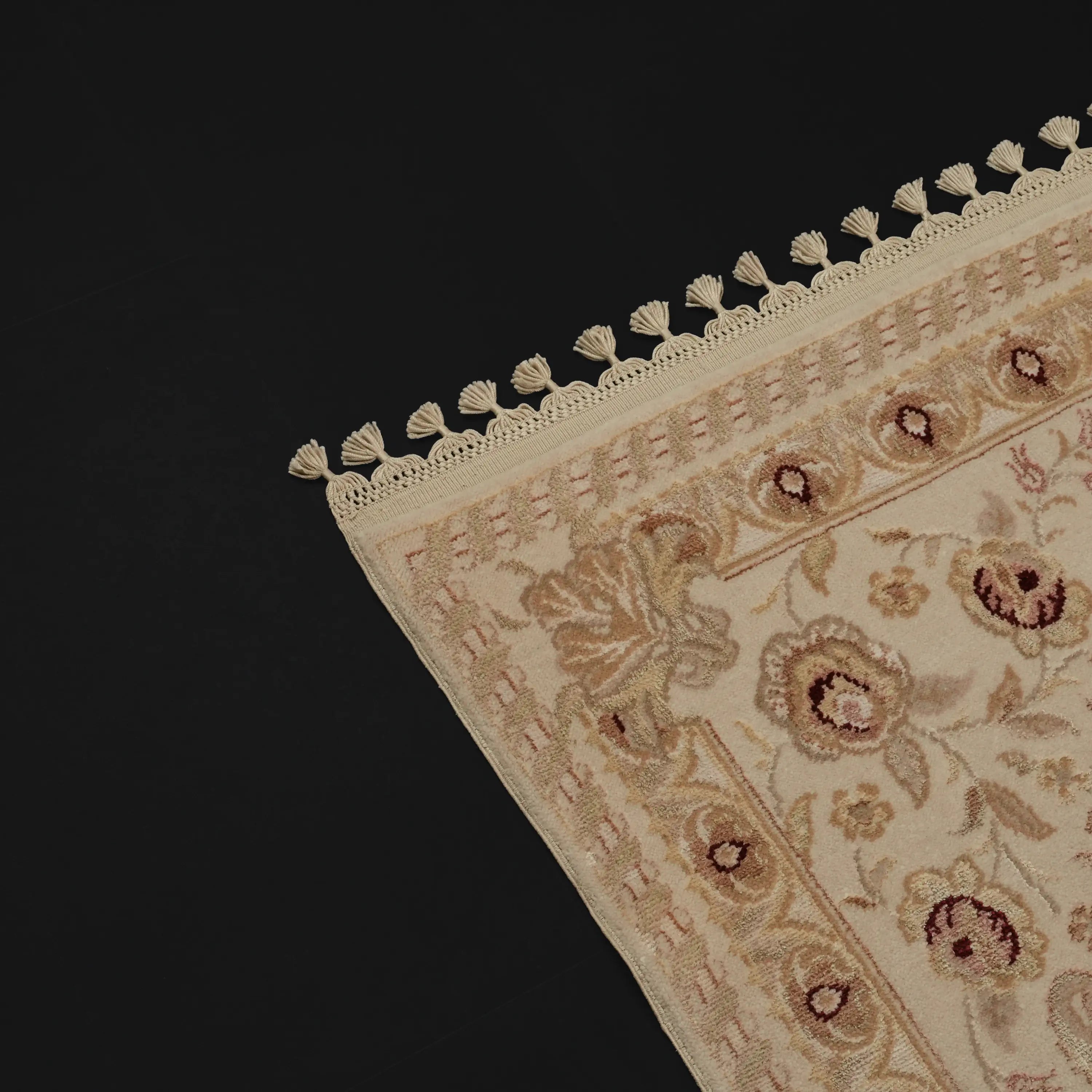 Pera Serisi El Dokuma Çiçek Desenli Krem İpekli Halı