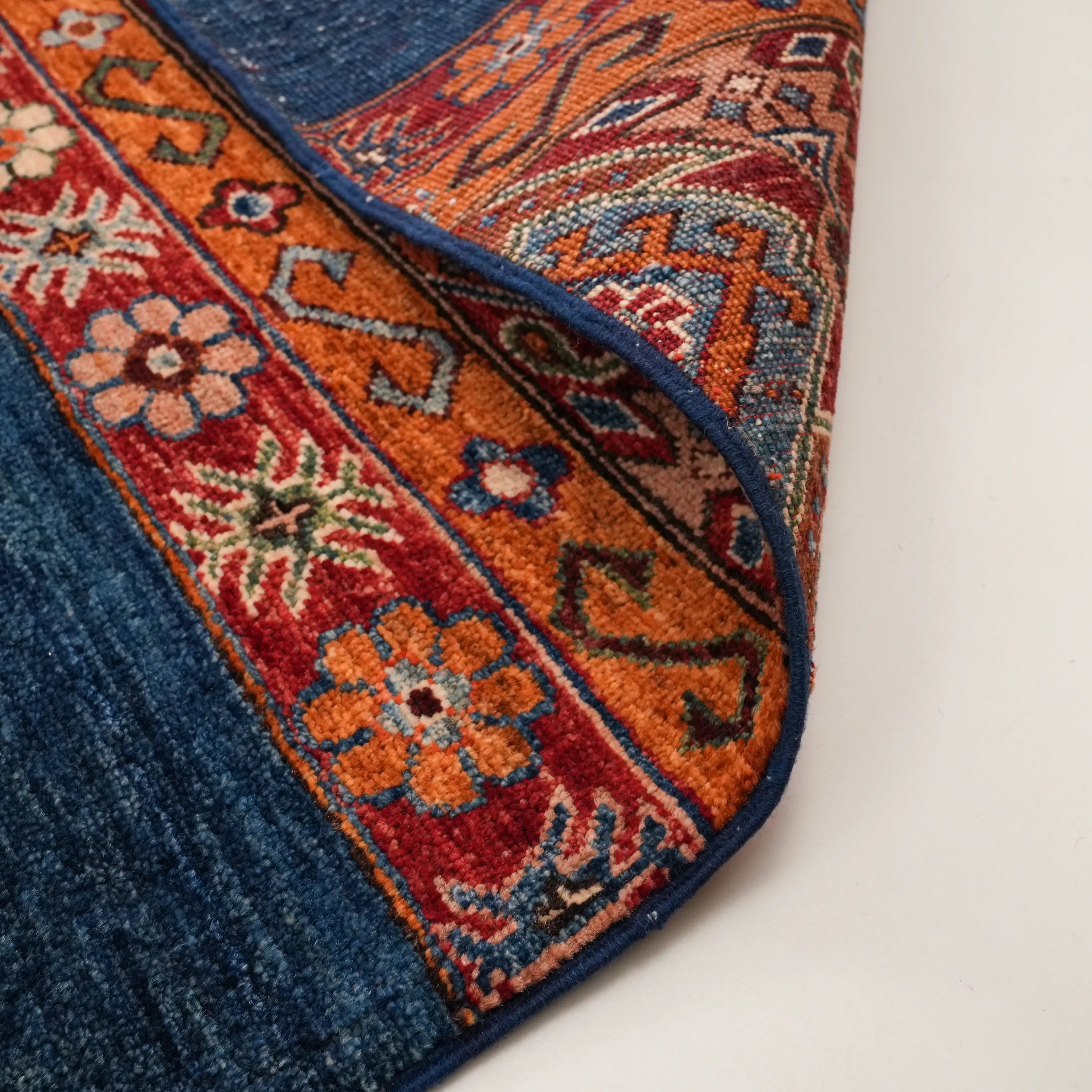 Pinhan Serisi El Dokuma Anadolu Desenli Mavi Halı