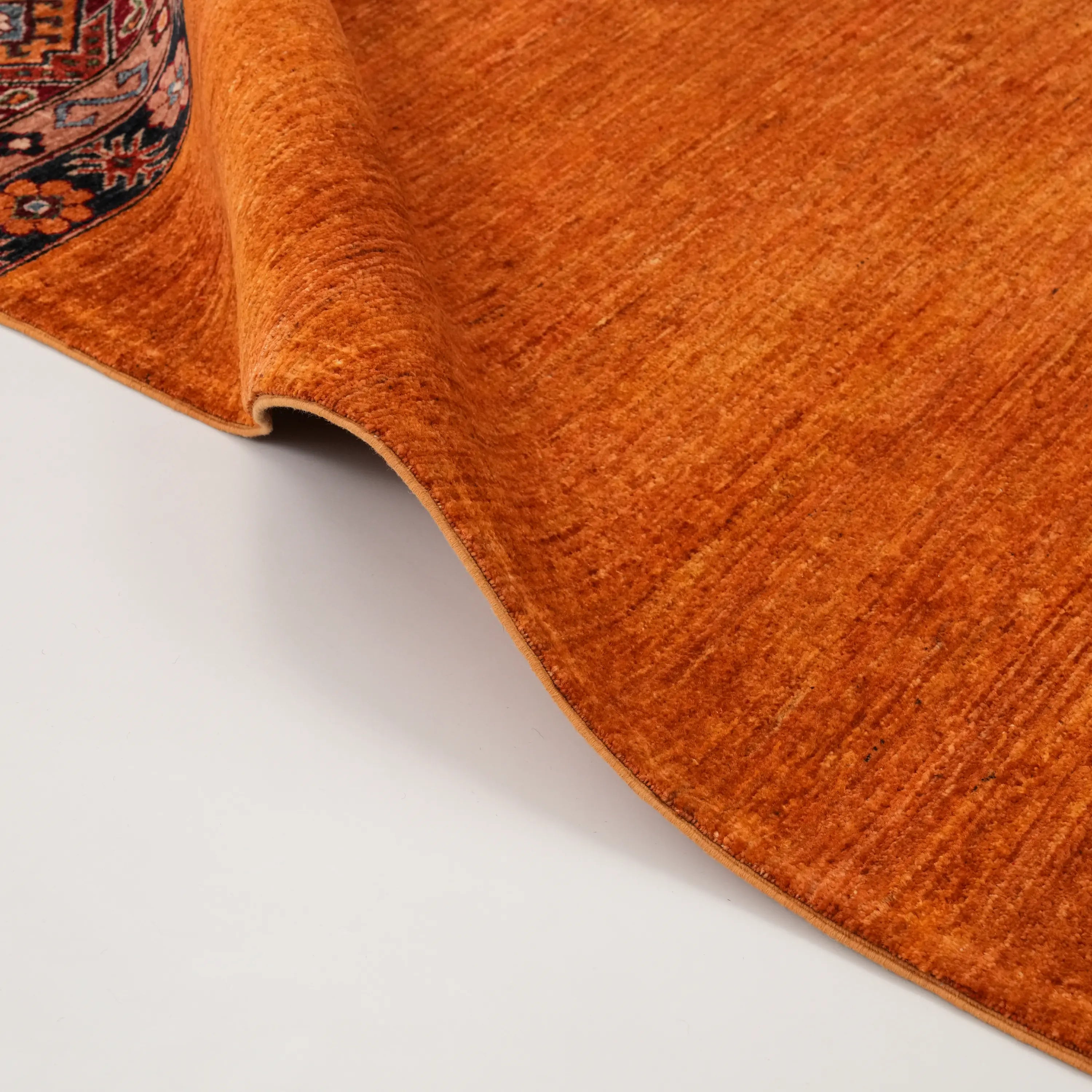 Pinhan Serisi El Dokuma Anadolu Desenli Yün Sarı Halı