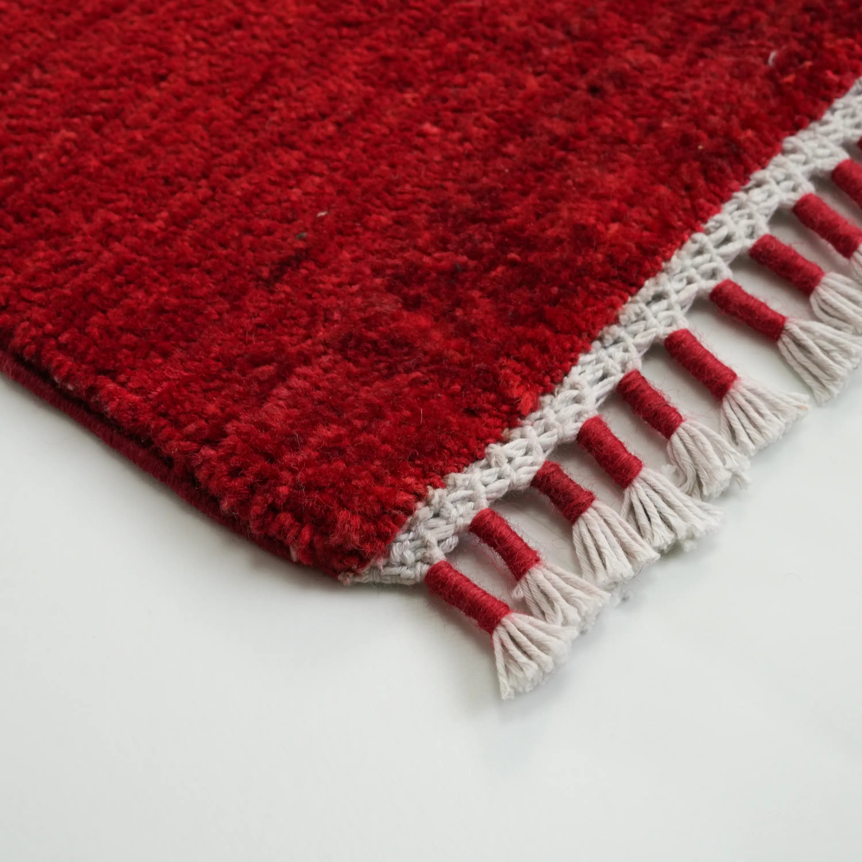 Pinhan Series Handwoven Plain Pattern Wool Red Rug