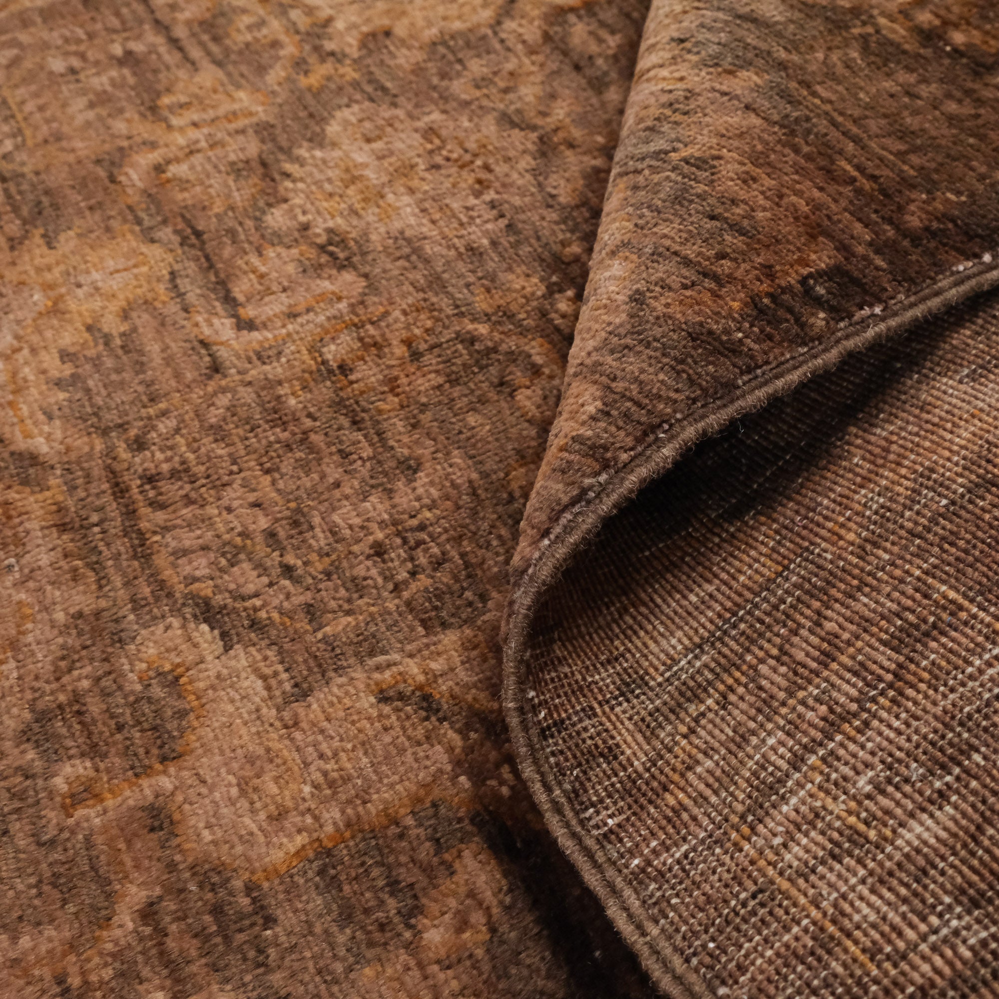 Retro Series Vintage Design Hand Woven Carpet