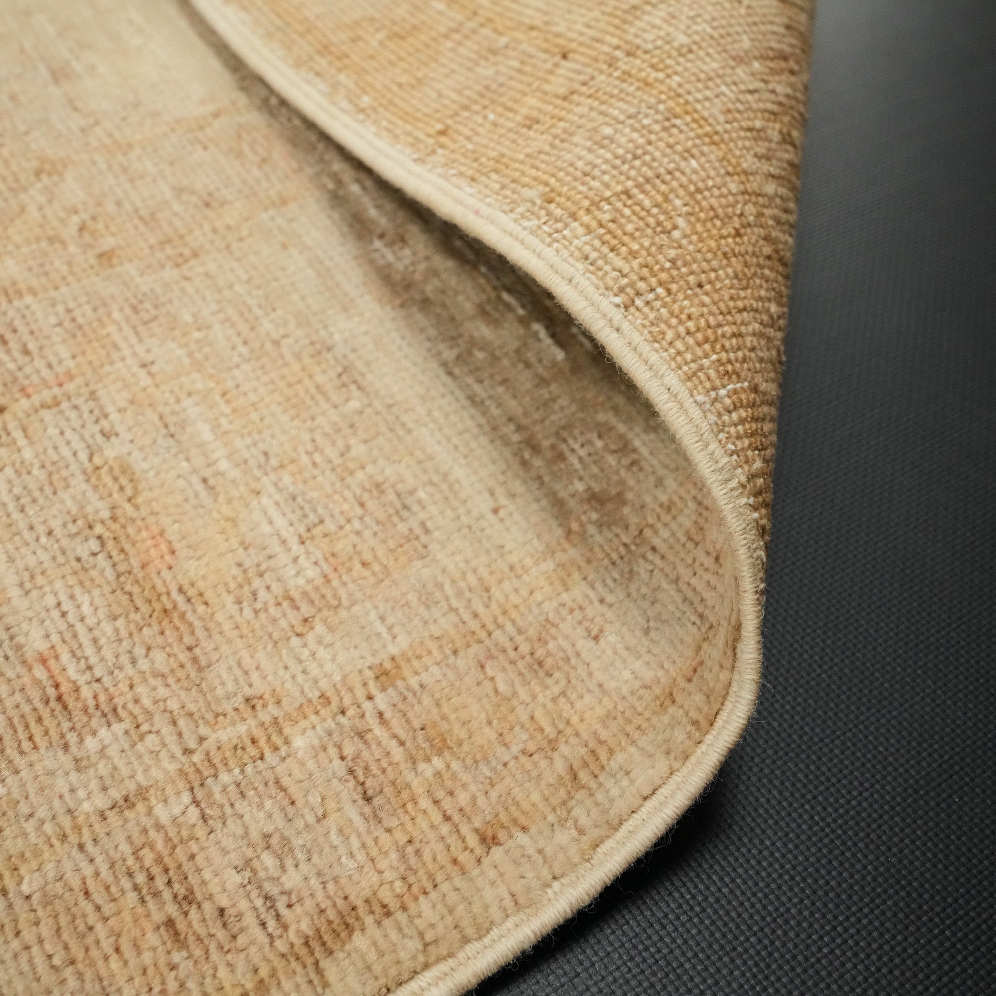 Retro Series Hand-Woven Vintage Patterned Beige Wool Carpet