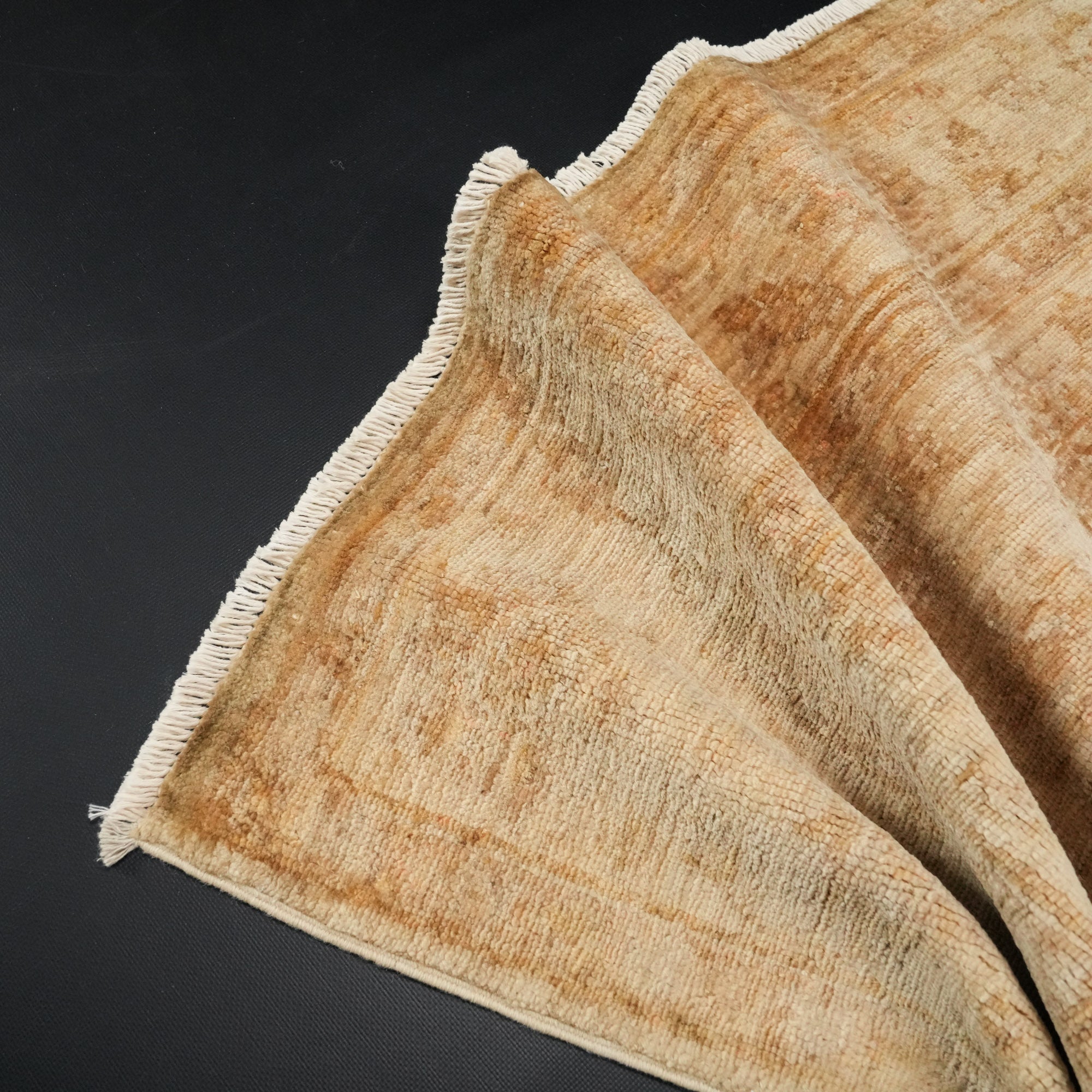 Retro Series Hand-Woven Vintage Patterned Beige Wool Carpet