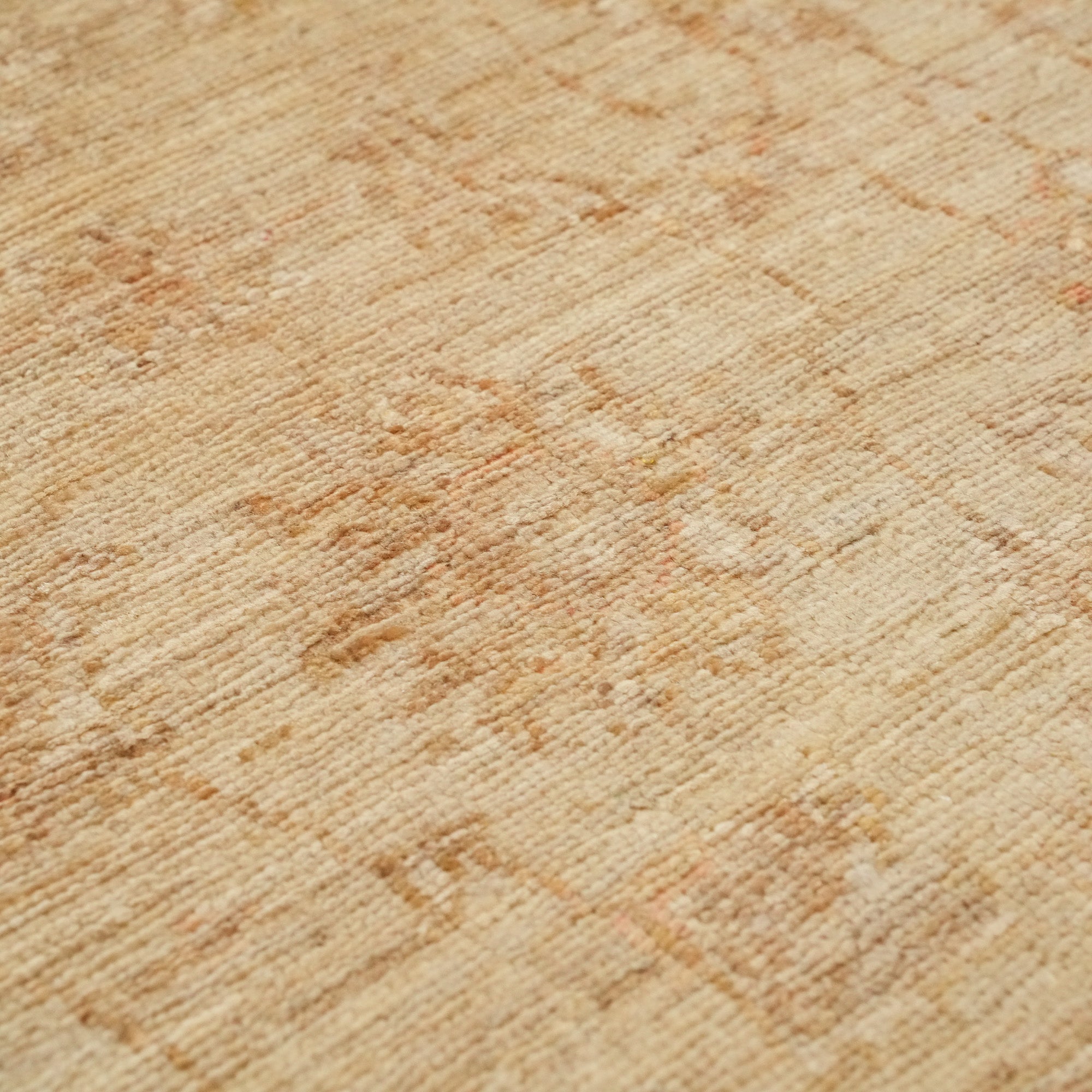 Retro Series Hand-Woven Vintage Patterned Beige Wool Carpet