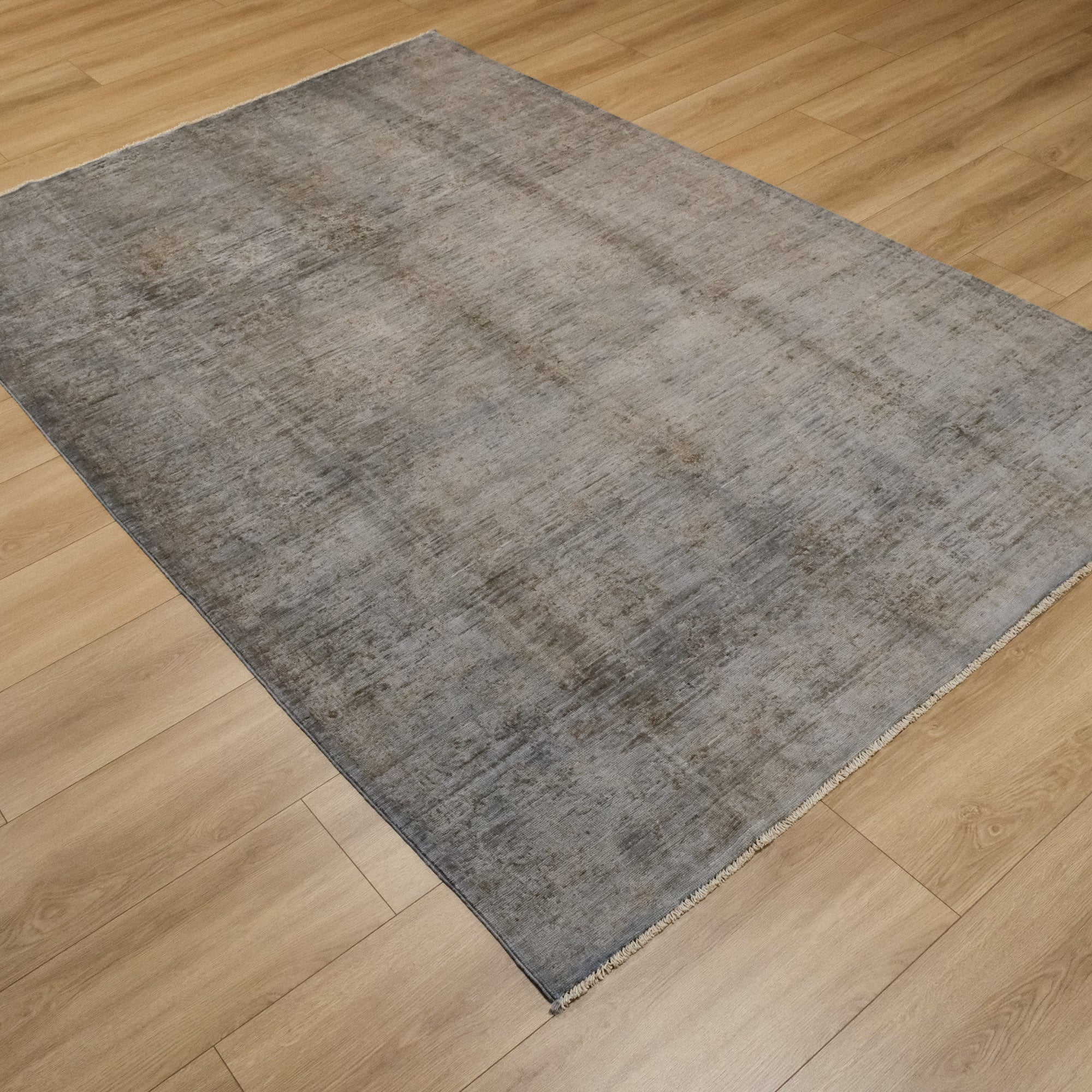 Retro Series Hand-Woven Vintage Patterned Gray Carpet