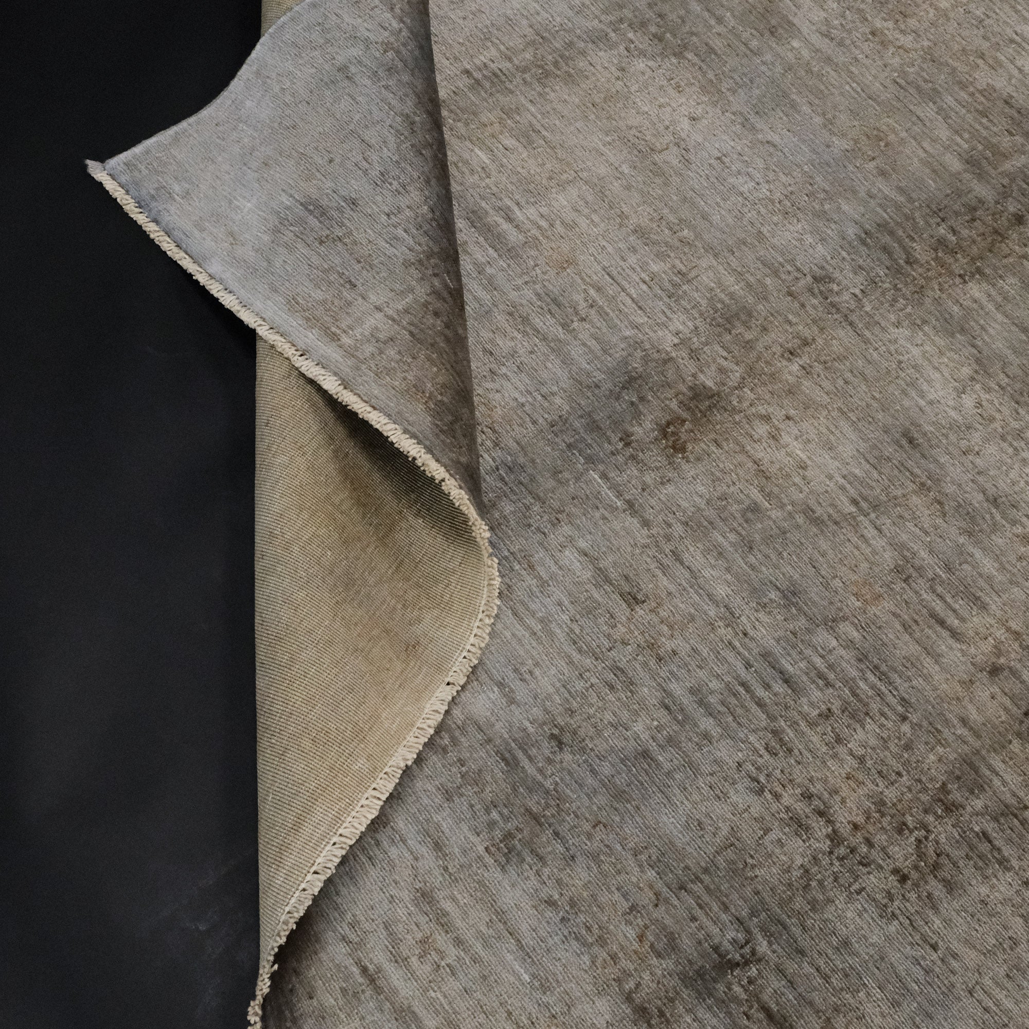 Retro Series Hand-Woven Vintage Patterned Gray Carpet