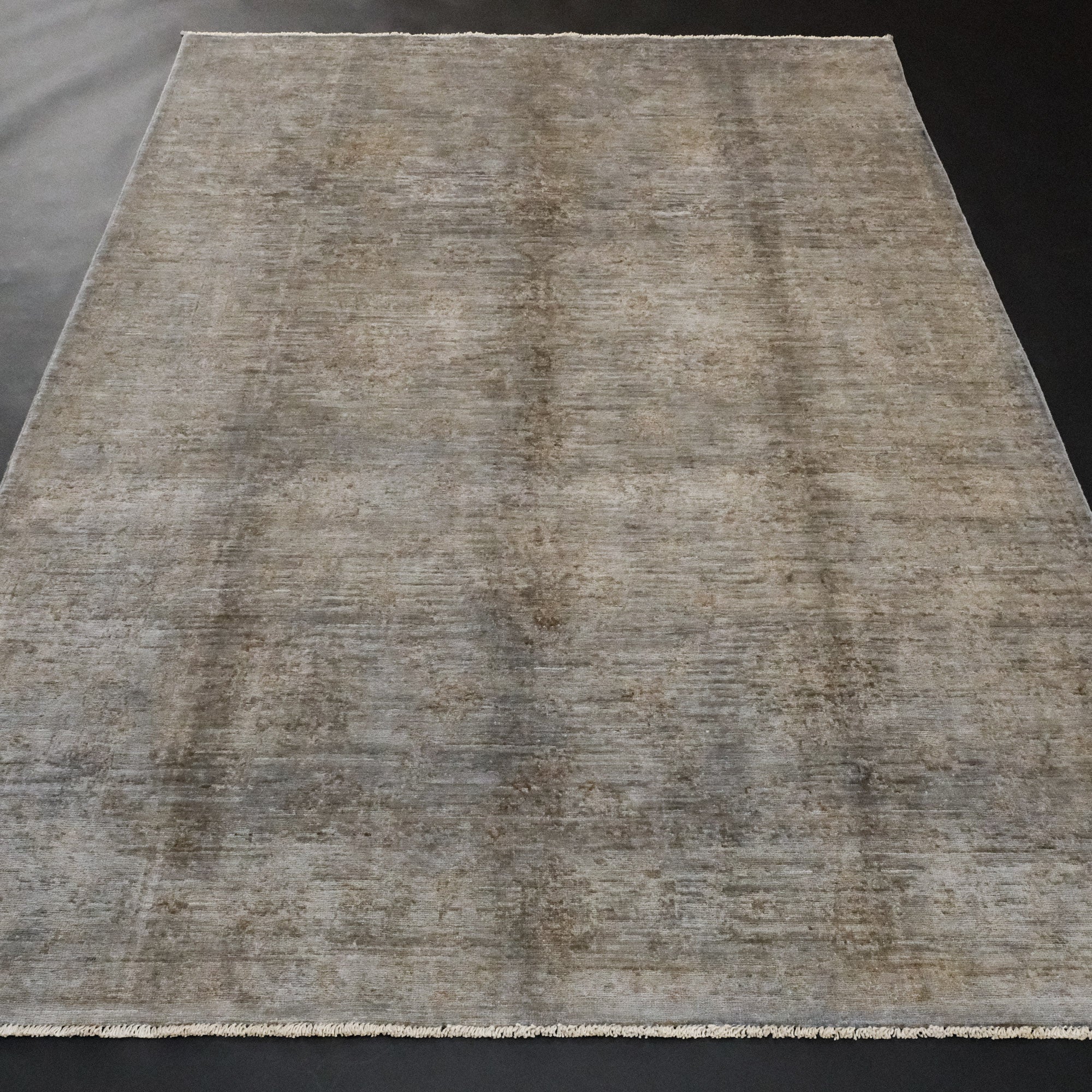 Retro Series Hand-Woven Vintage Patterned Gray Carpet