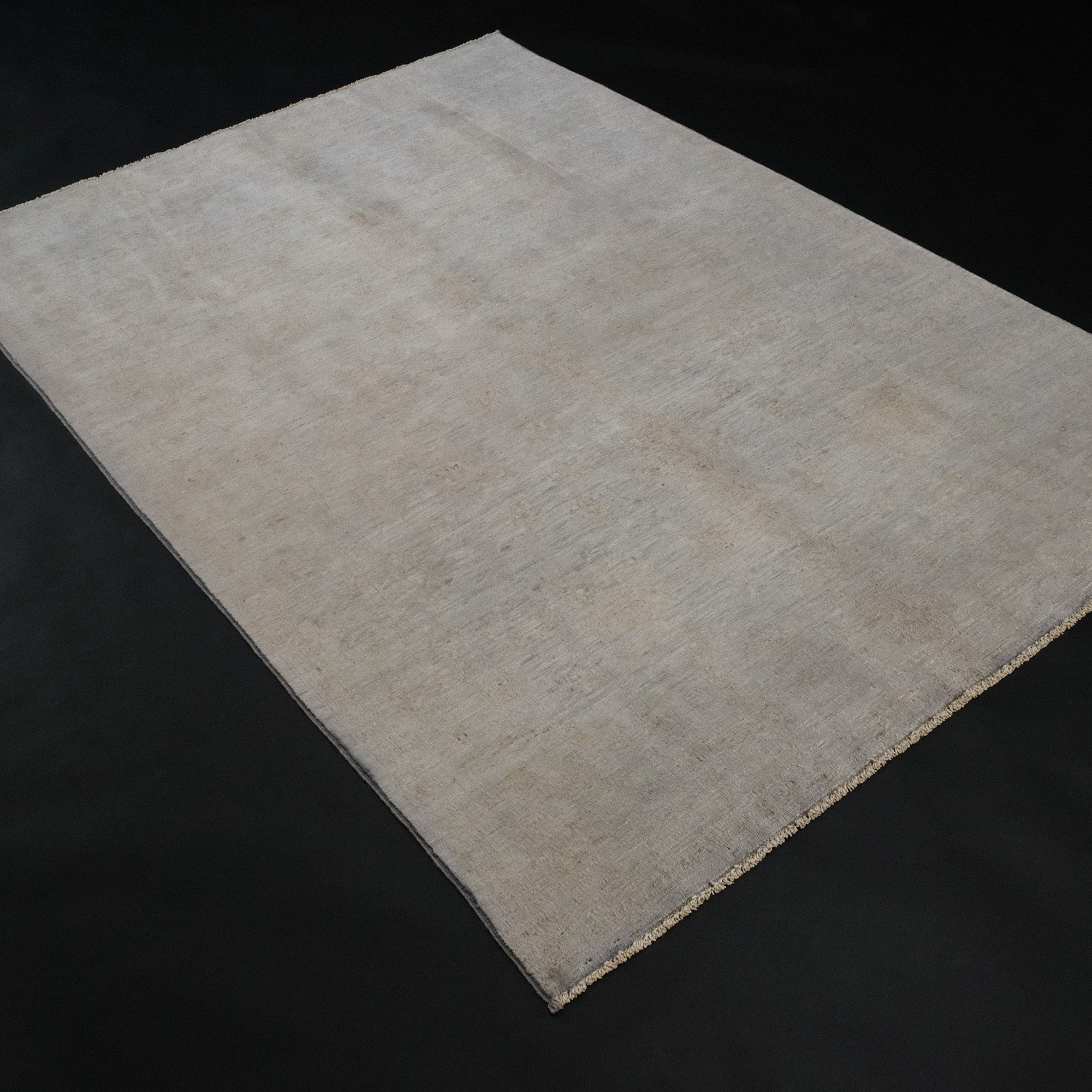 Retro Series Hand-Woven Vintage Patterned Gray Carpet