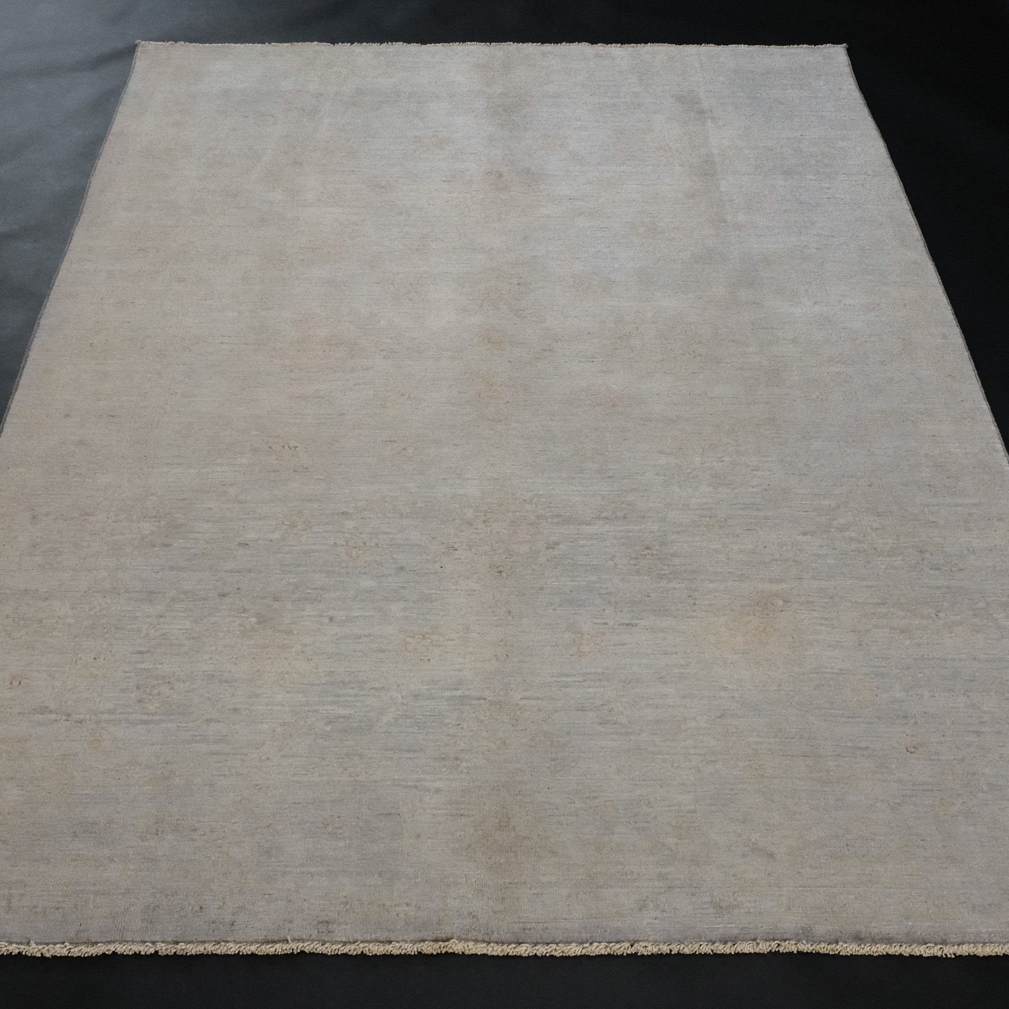 Retro Series Hand-Woven Vintage Patterned Gray Carpet