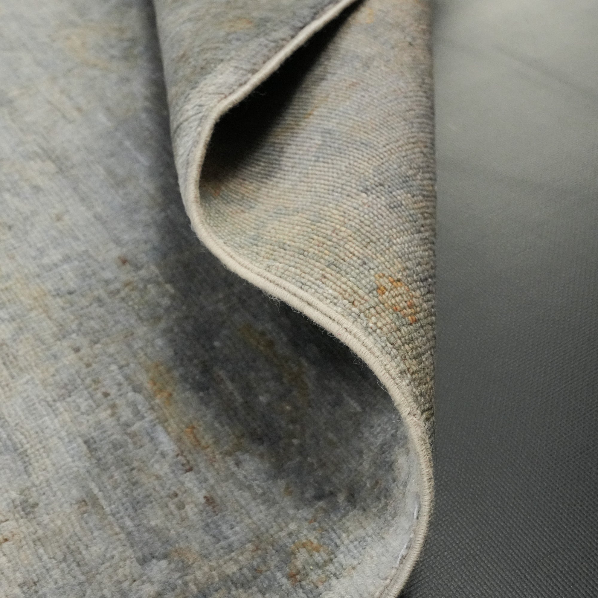 Retro Series Hand-Woven Vintage Patterned Gray Wool Carpet