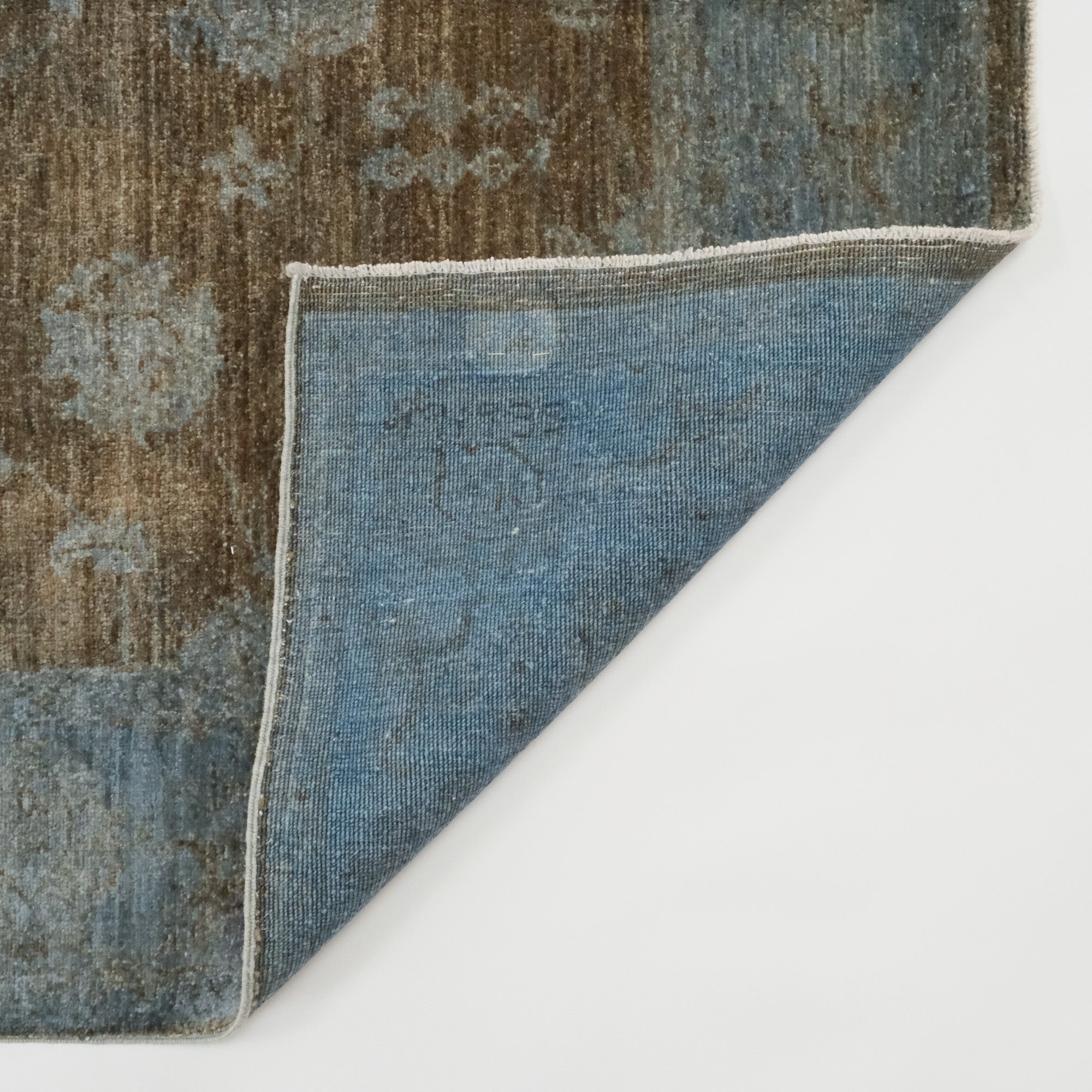 Retro Series Vintage Design Hand Woven Carpet