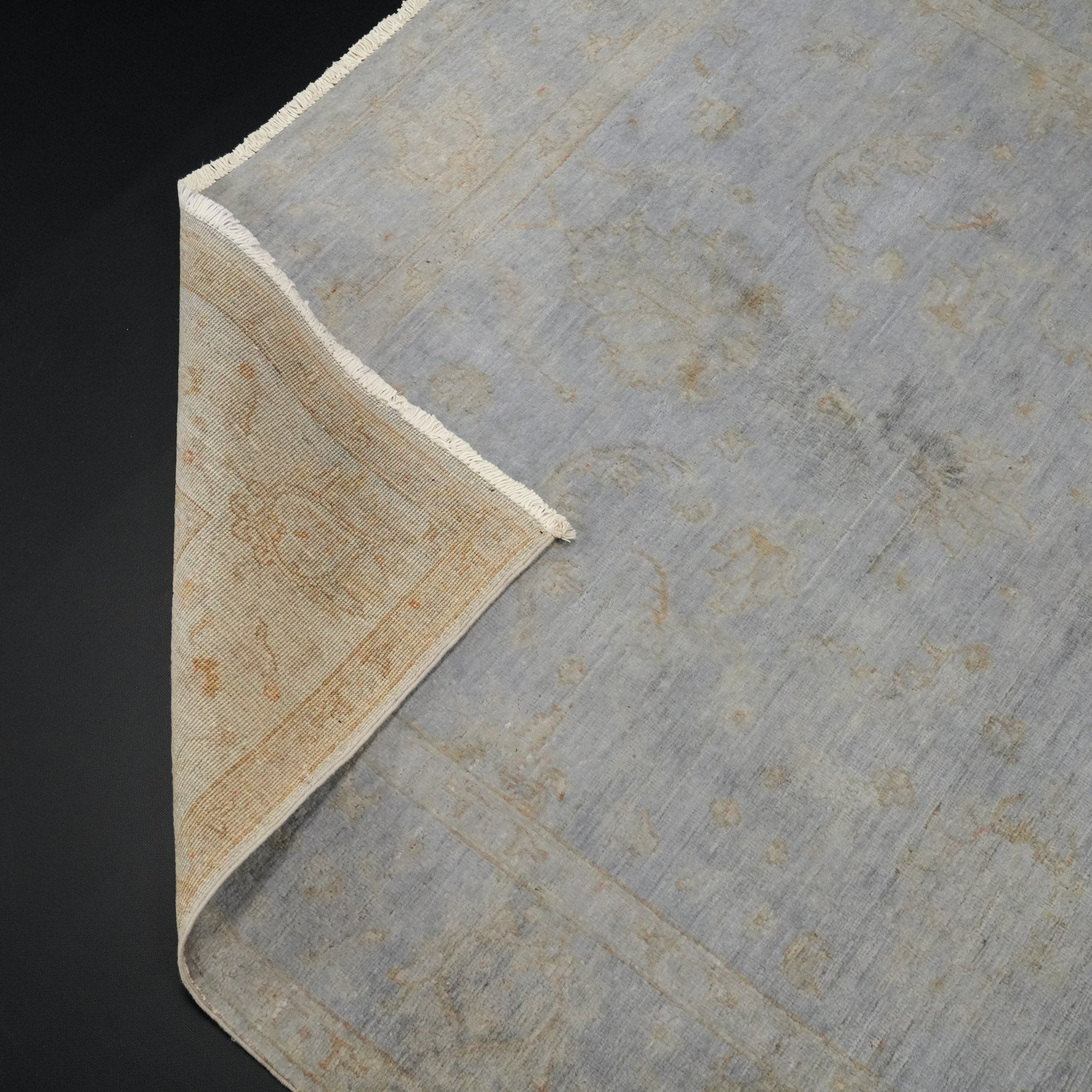 Retro Series Hand-Woven Vintage Patterned Wool Gray Carpet