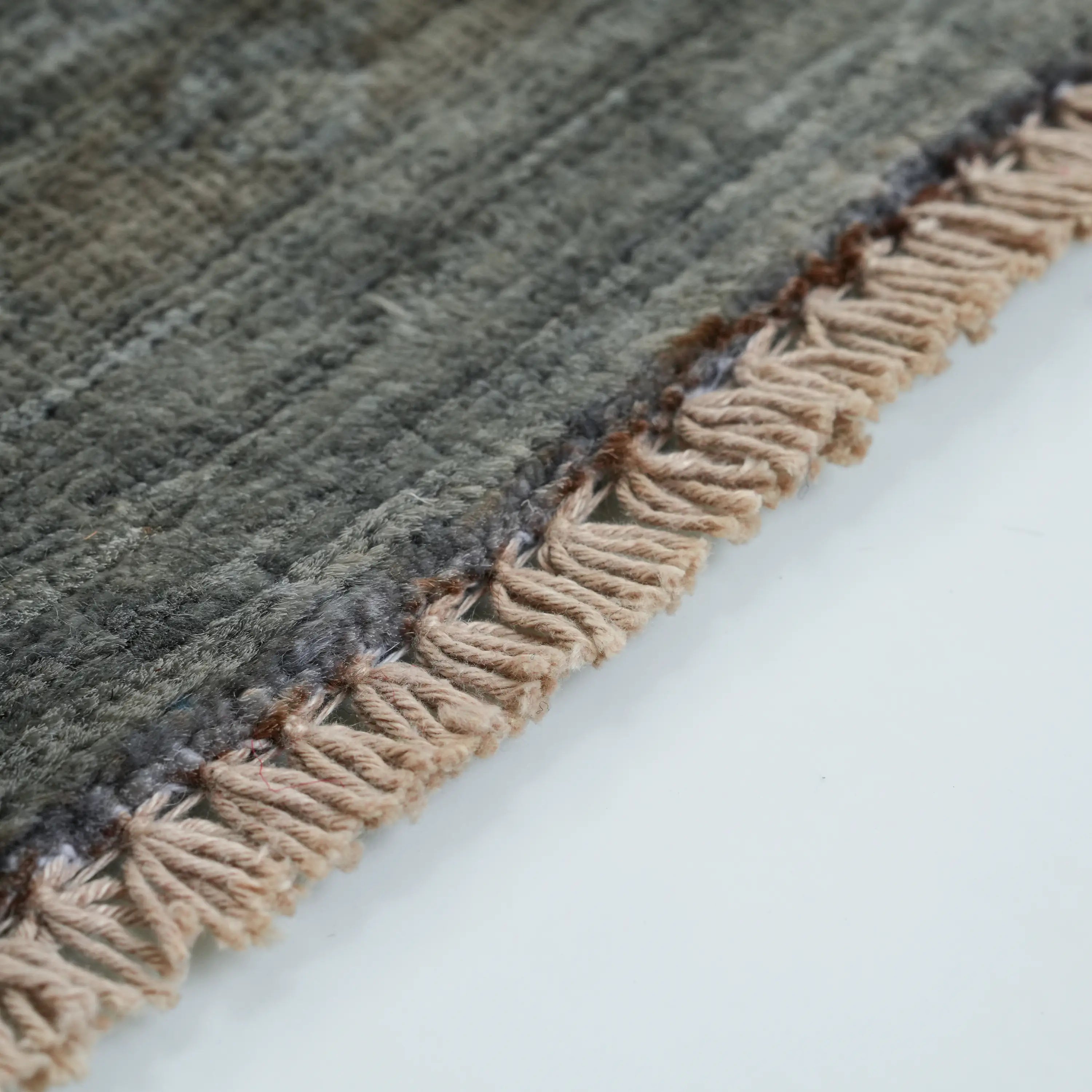 Retro Series Handwoven Vintage Patterned Wool Gray Rug